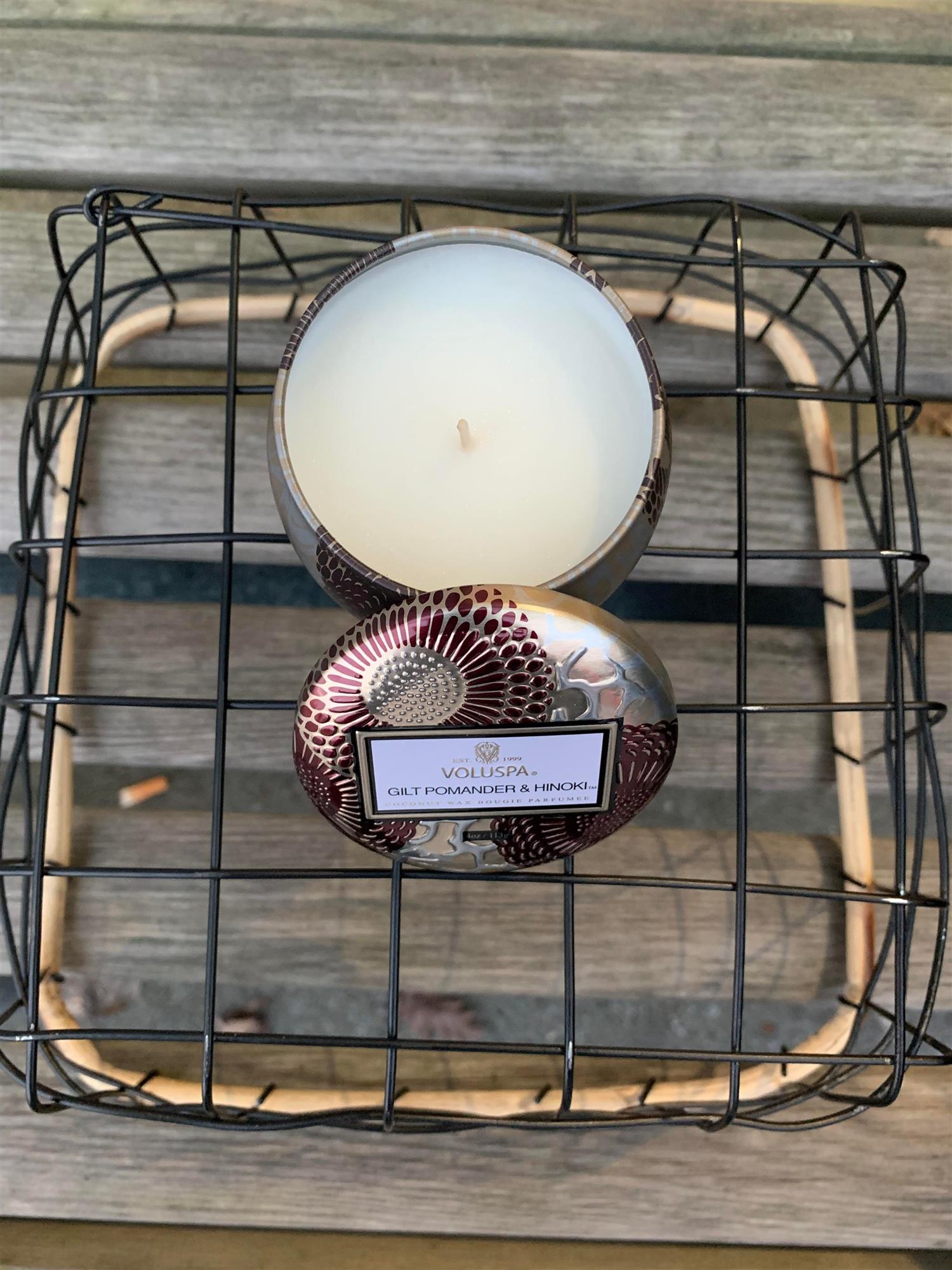 Dec Tin 25Tim Gilt Pomander & Hinoki