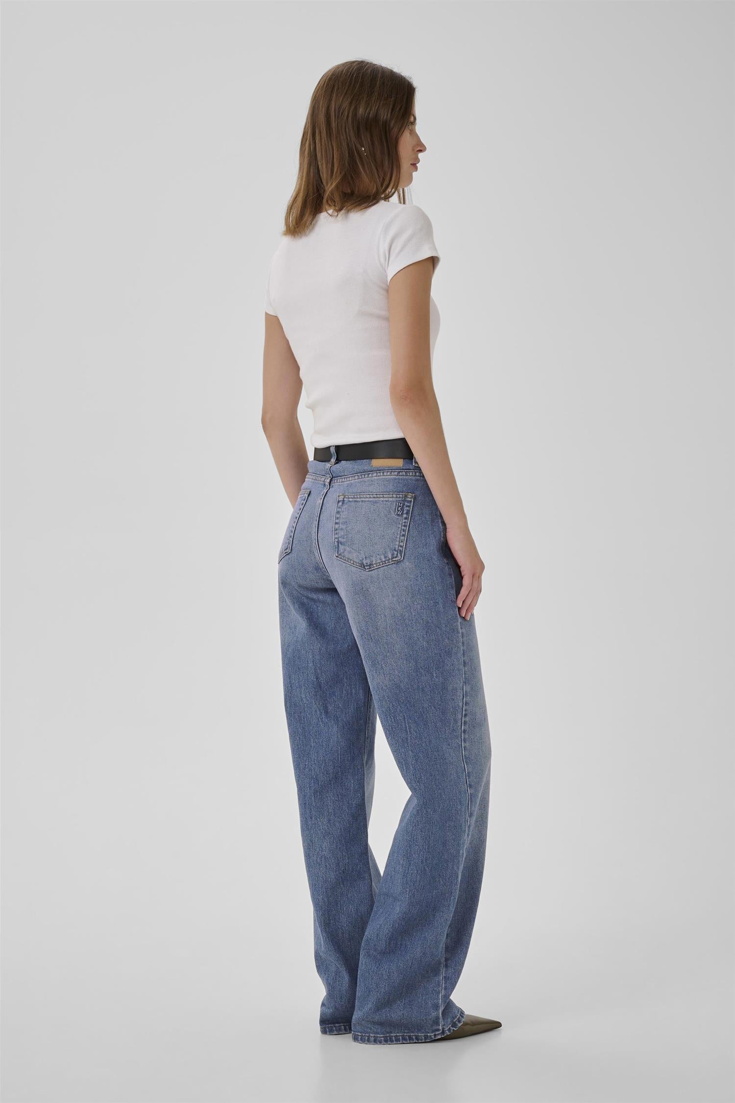 05 The Louis 139High Wide Medium Blue