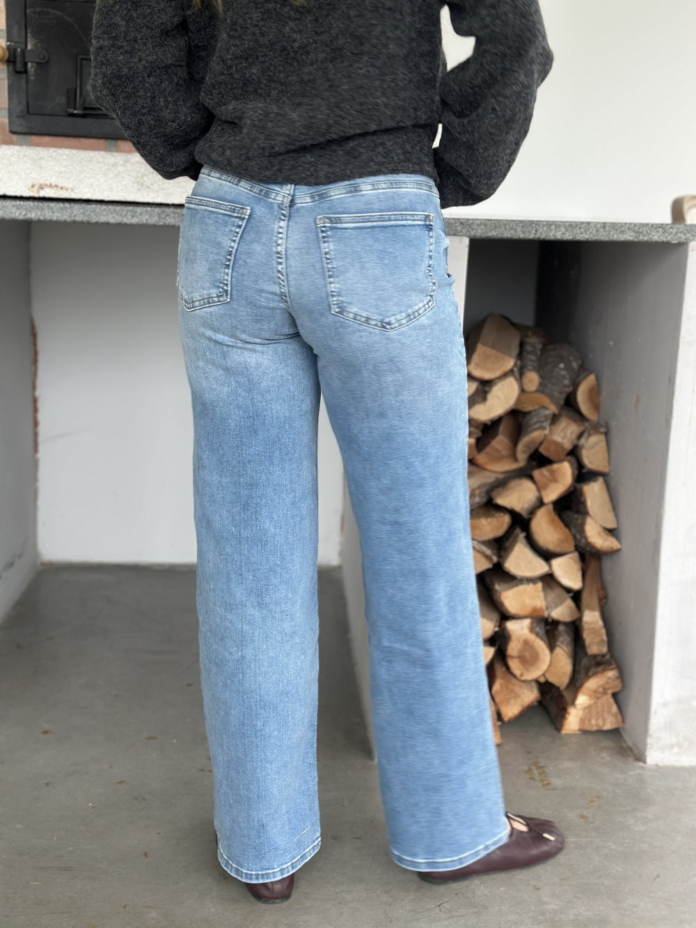 Madison Blush HW Wide Light BLue Denim