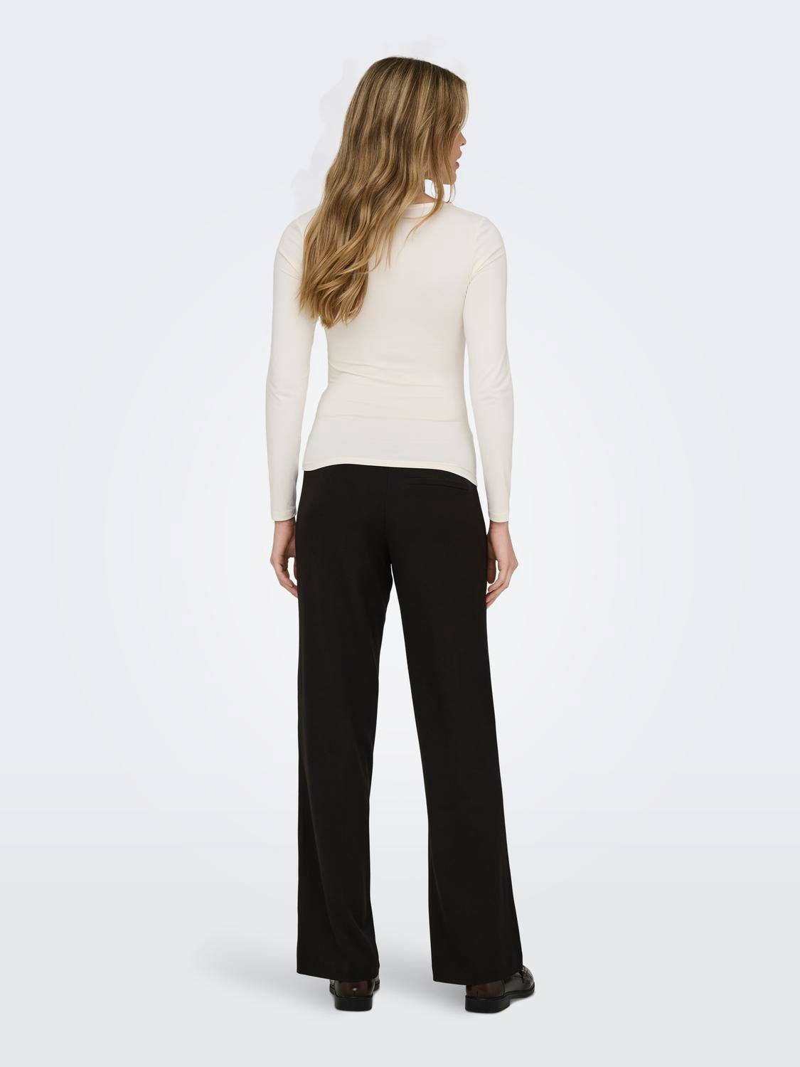 OnlEa L/S 2-way Deep Neck Top Cloud Dancer