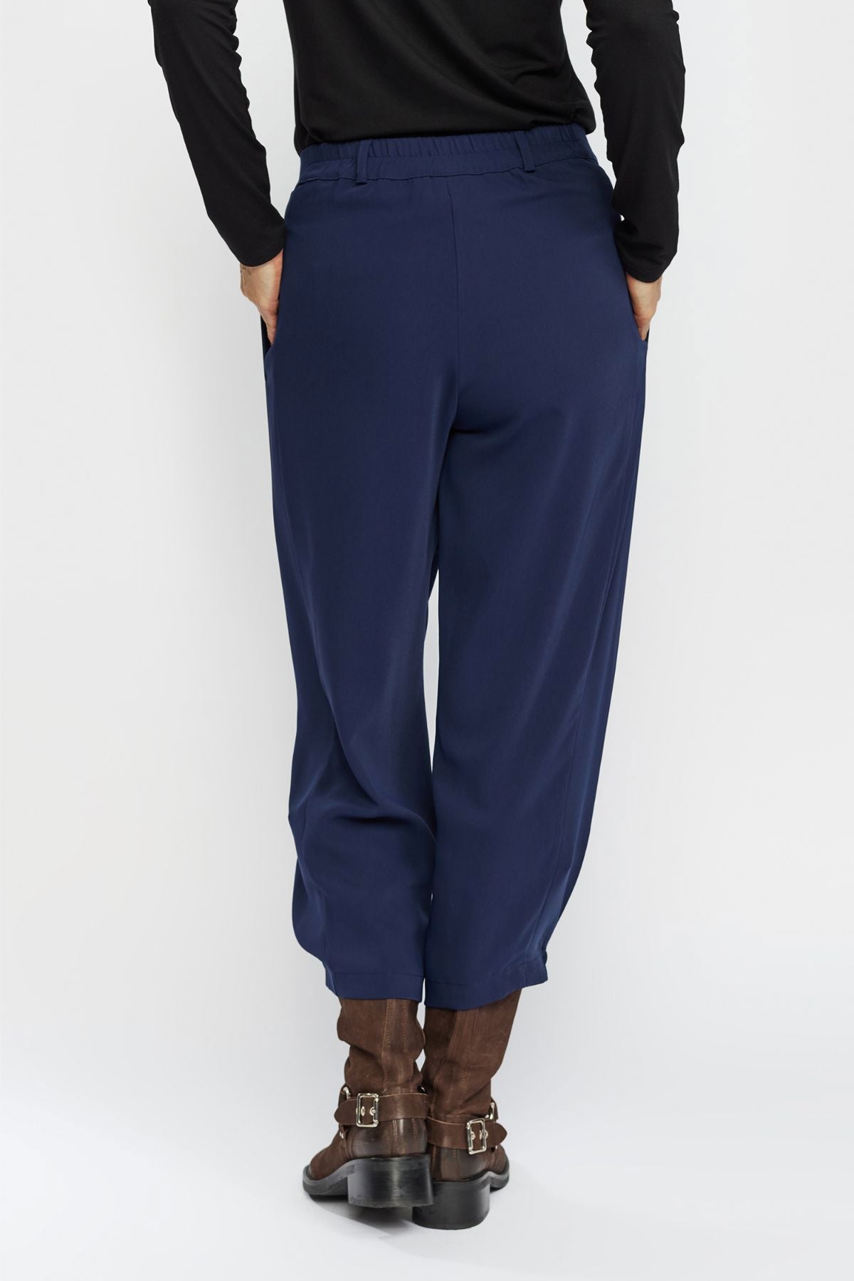Olea Navy
