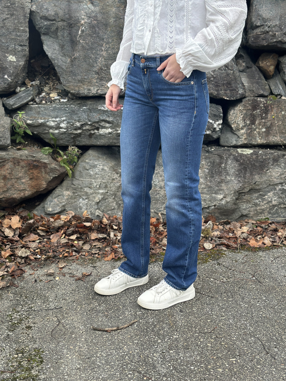 Akeme Dark Blue