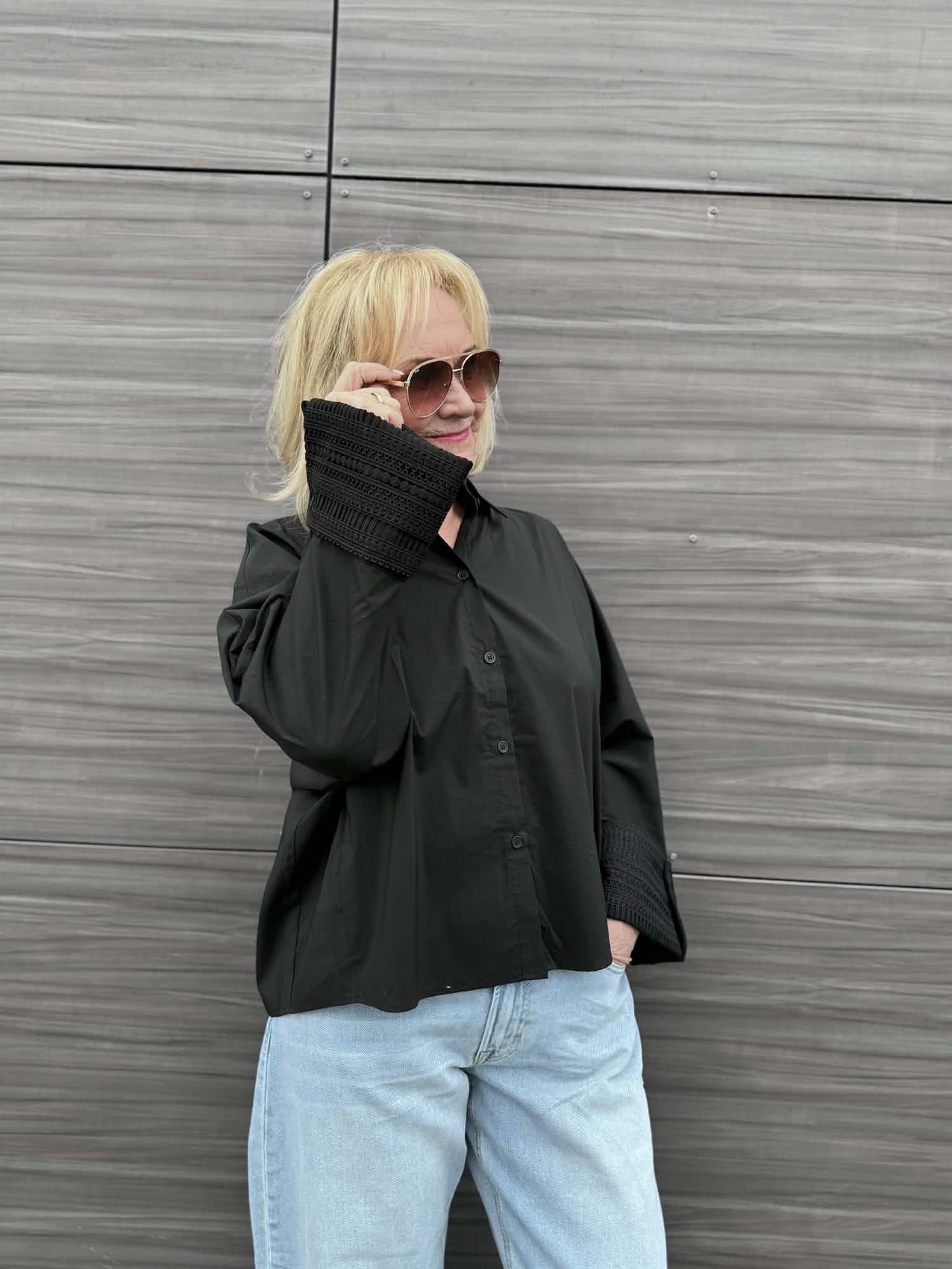 Atari Lace Shirt Black