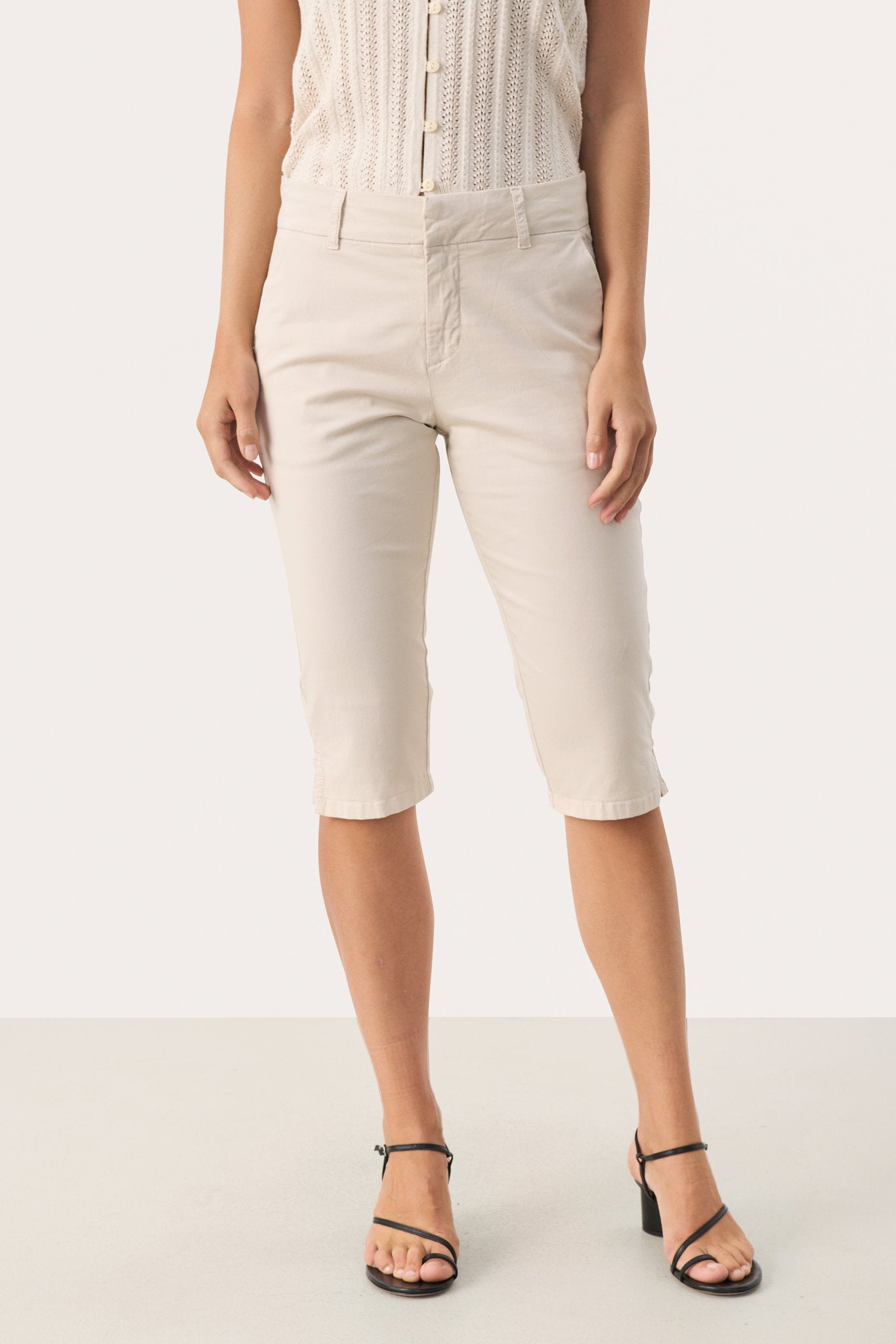 Renata Capri Pant French Oak