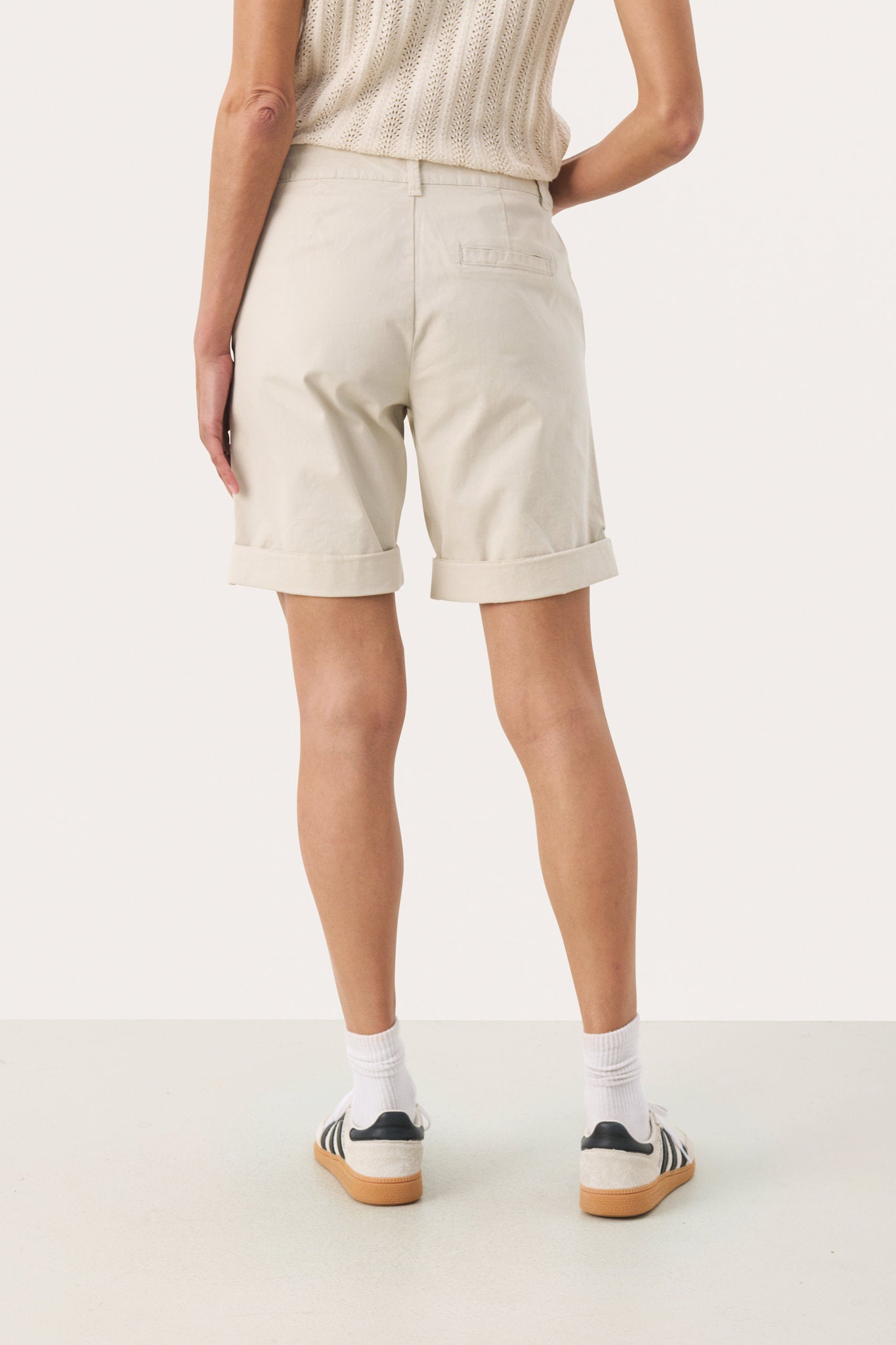 Hanijan Shorts French Oak