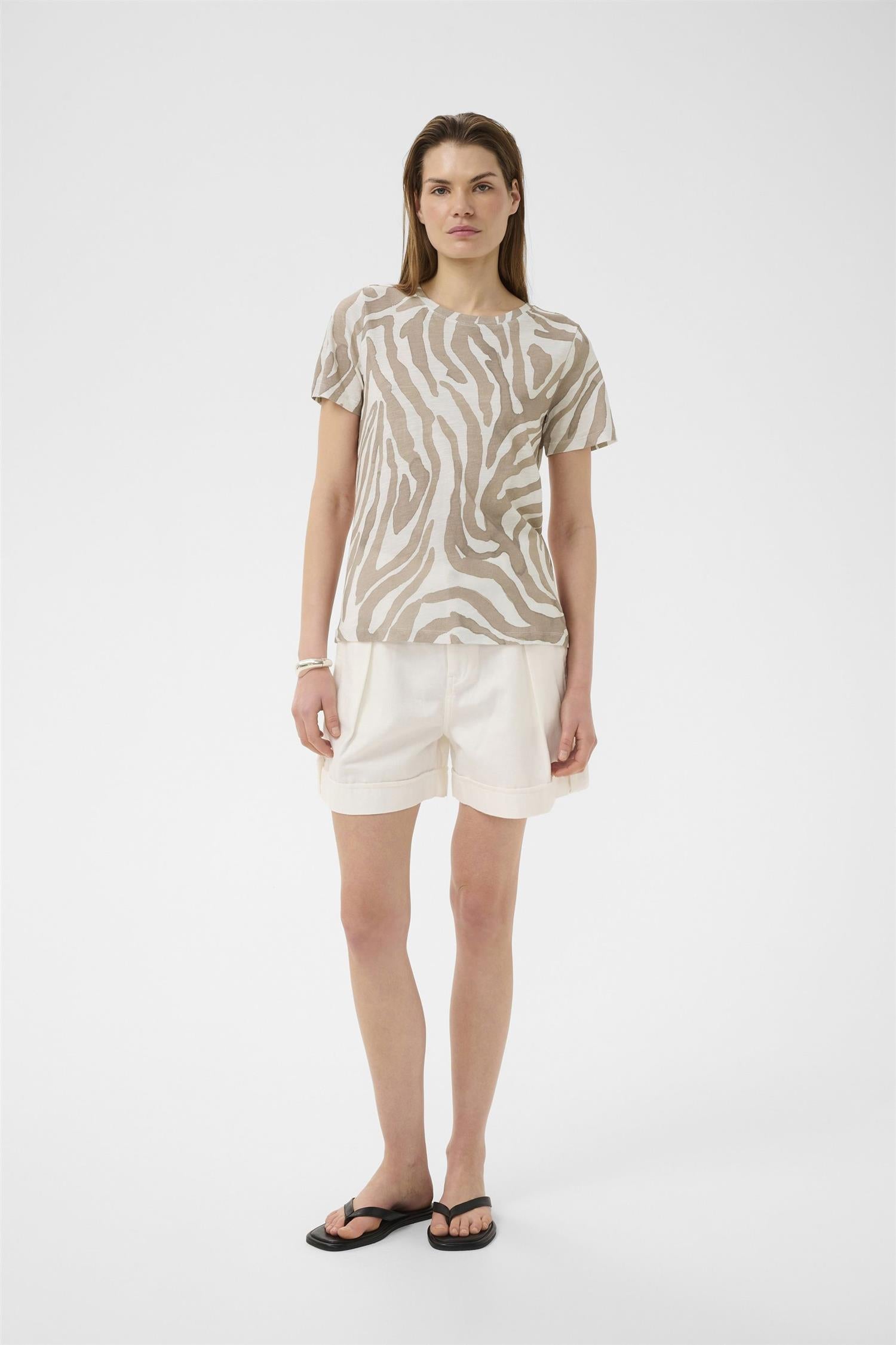 Almaiw Print Tshirt