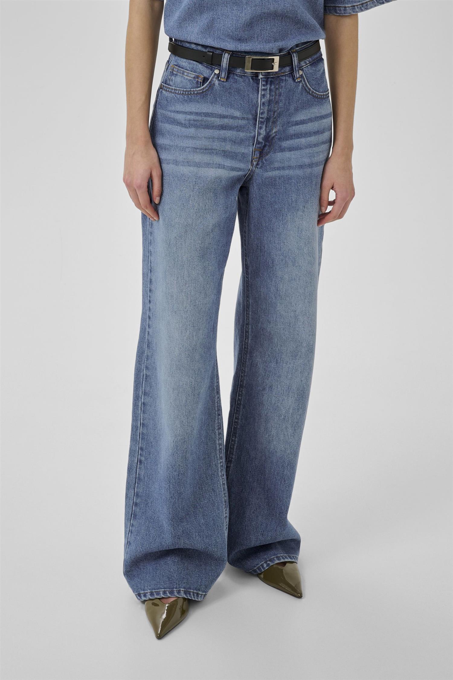 05 The Louis 139High Wide Medium Blue