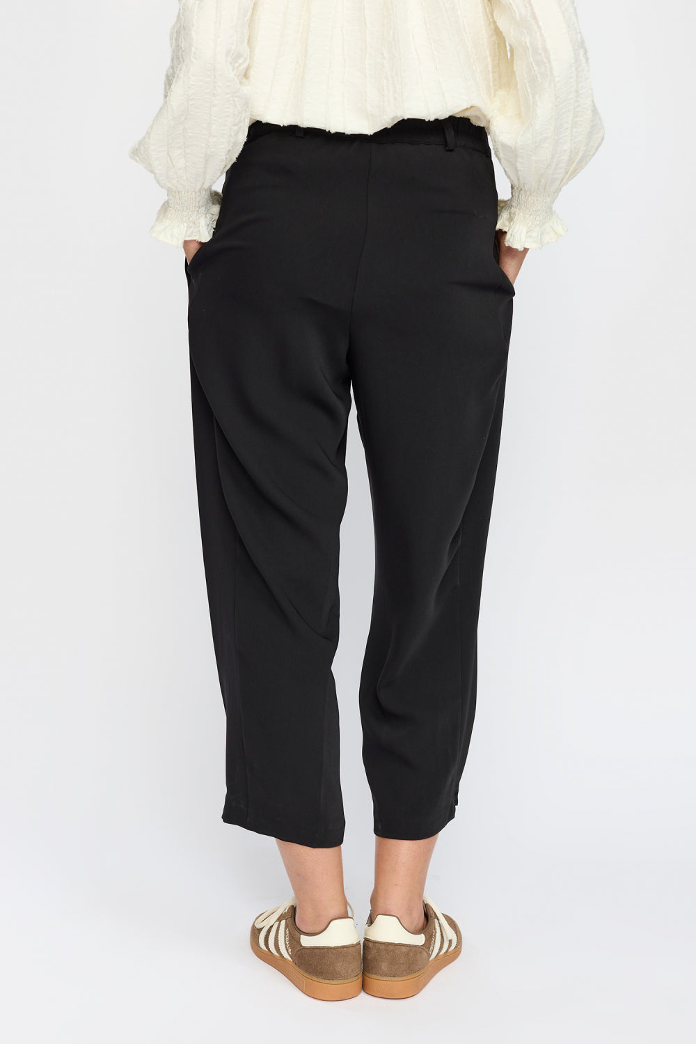 Olea Pants Black