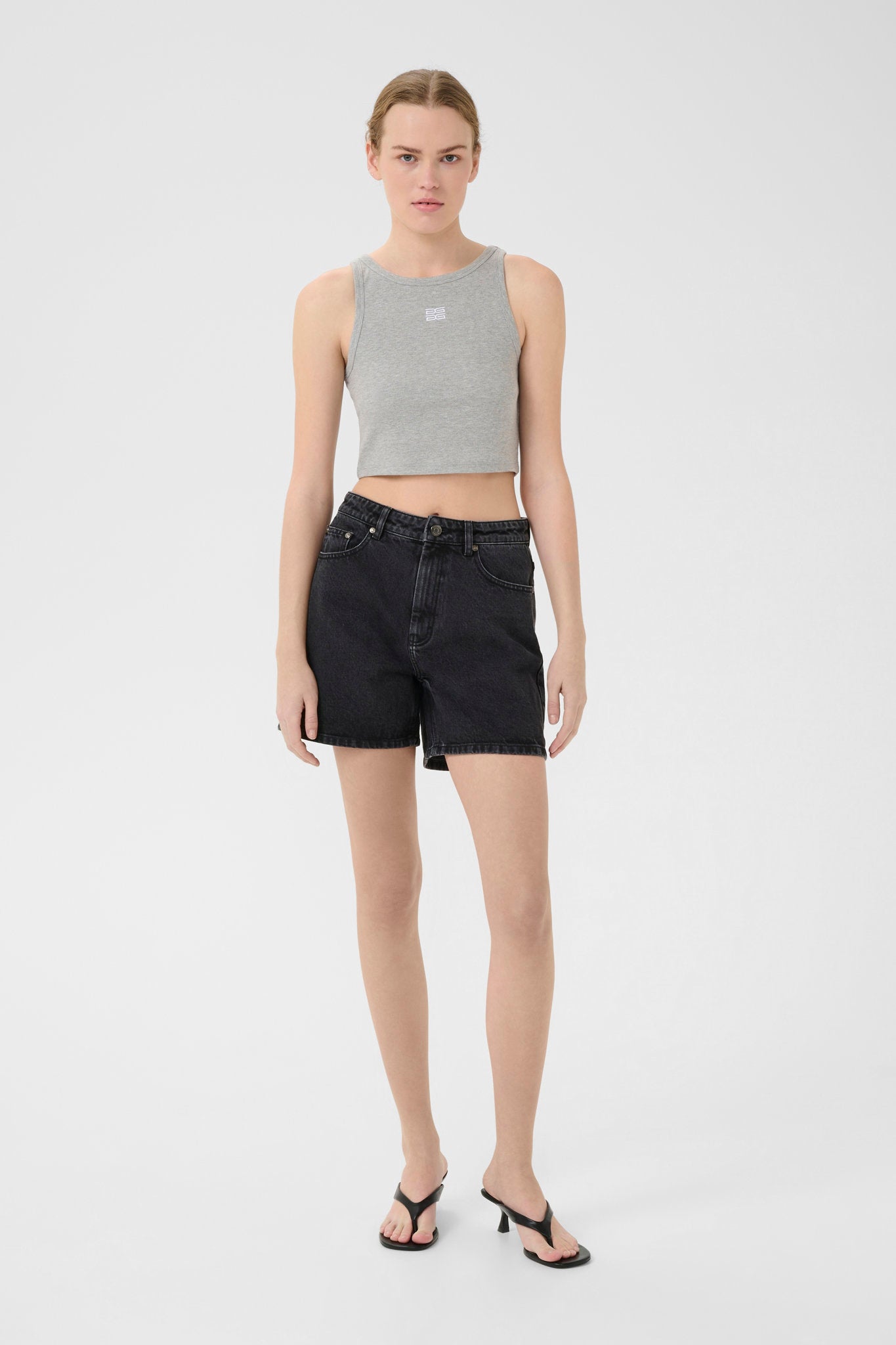Dena HW Shorts Washed Black