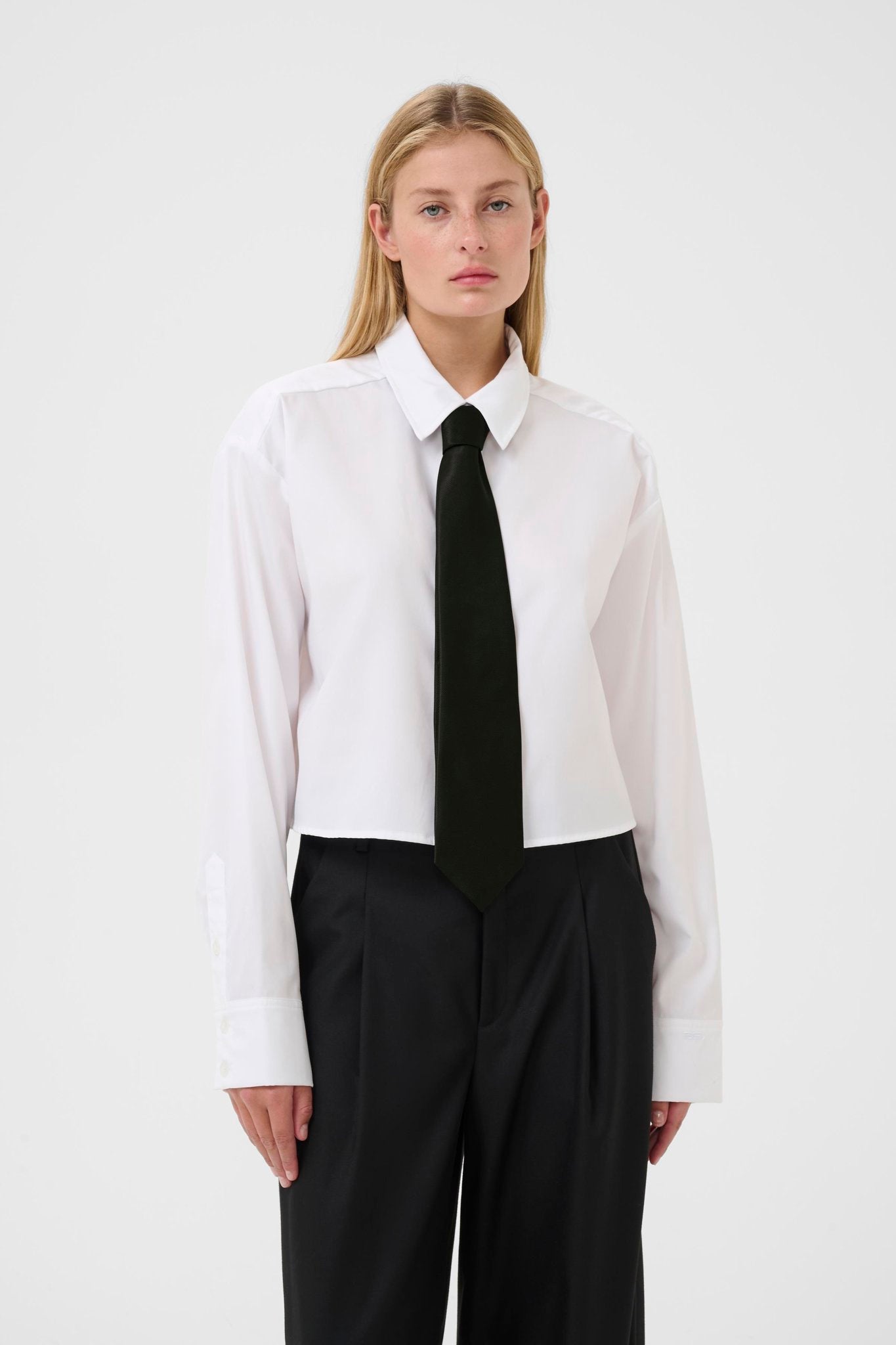 Lia Satin Tie Black