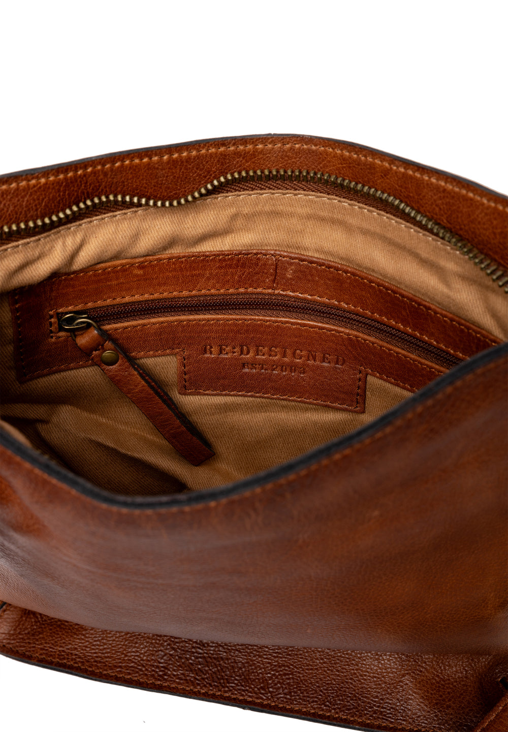Fillis Medium Walnut/Brass