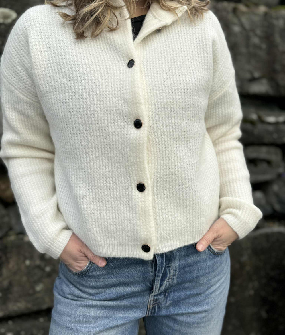Alpha Short Cardigan Ivory