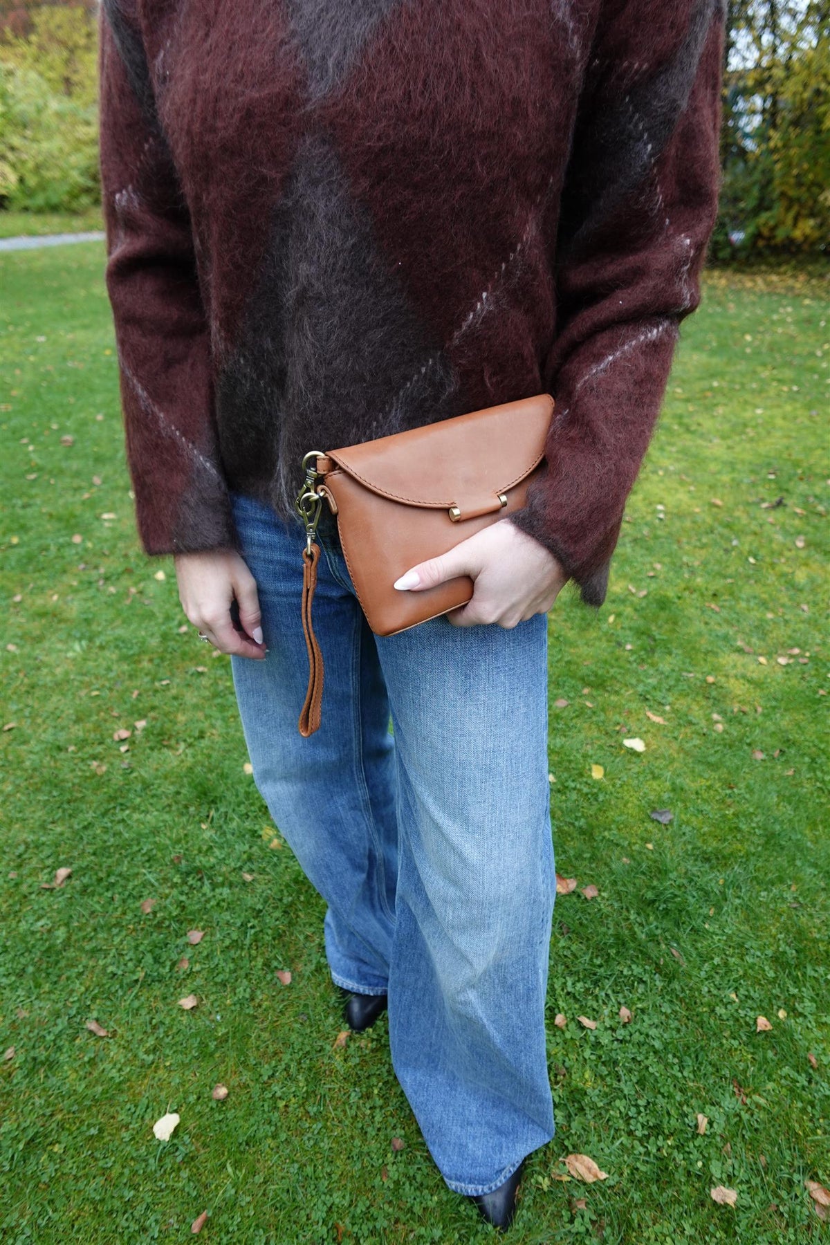 Sonia Clutch Tan