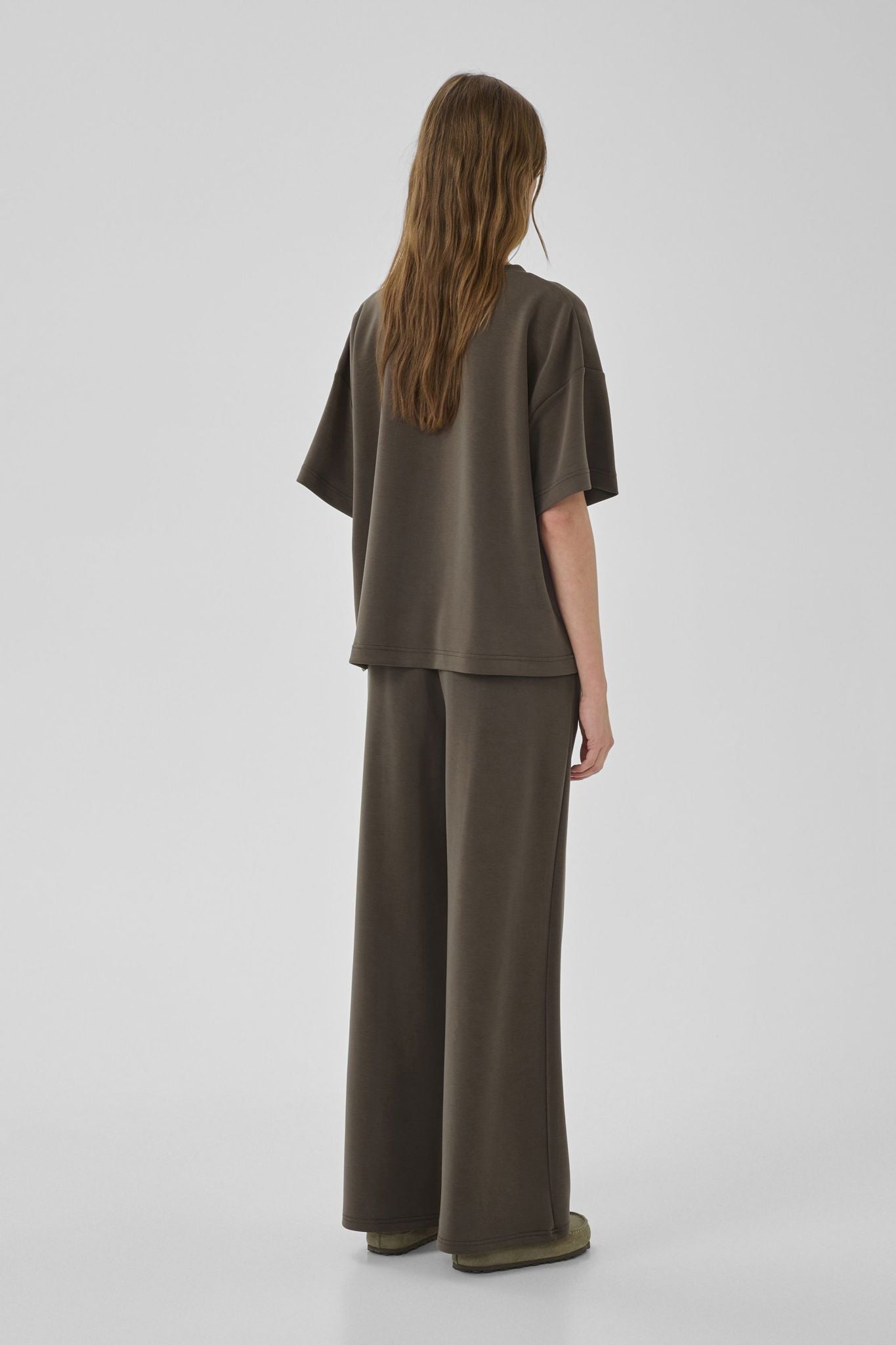 Hellemw Emb Boxy Tee