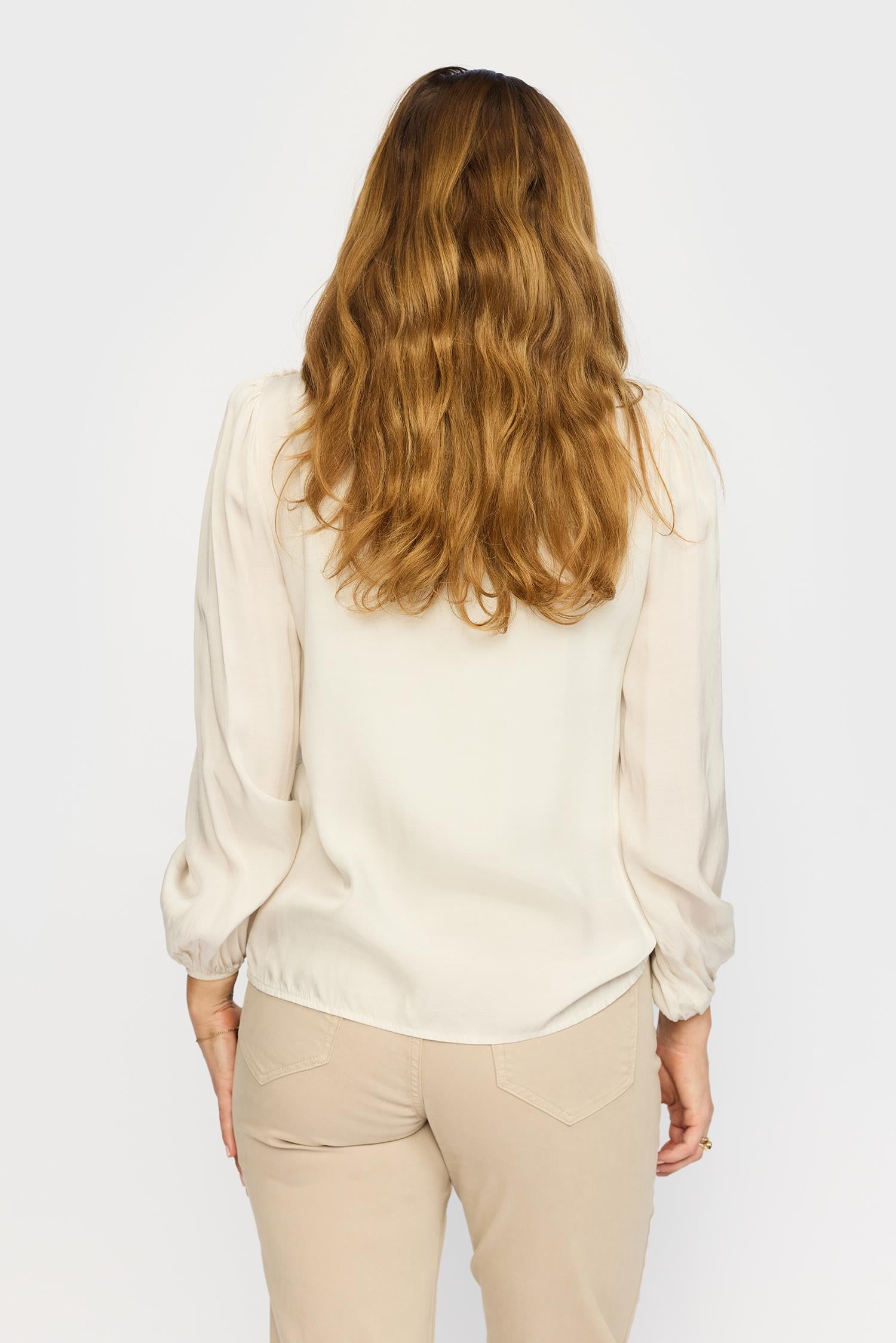 Vera Blouse Sand