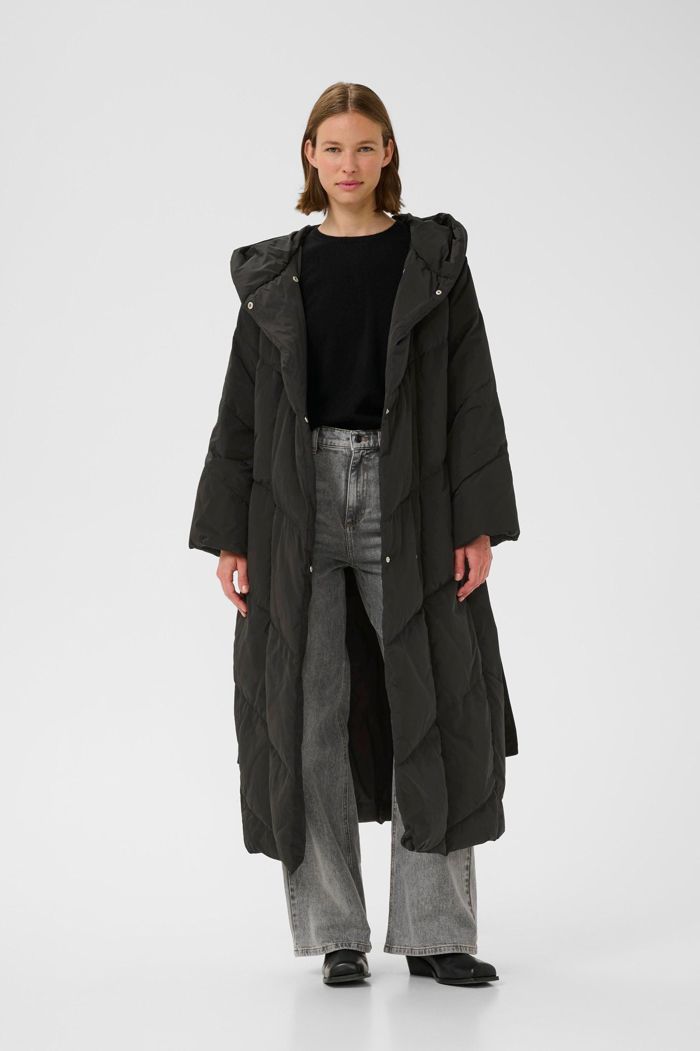 Yaz Long Coat Black
