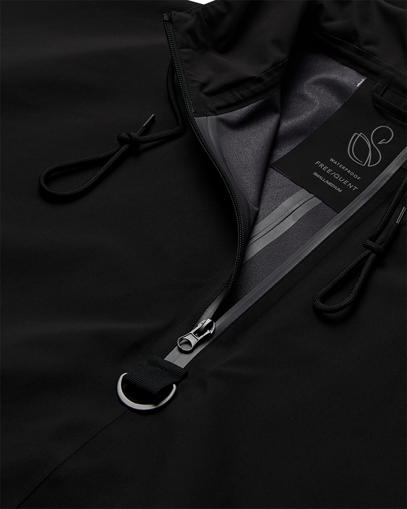 Mow Poncho Black