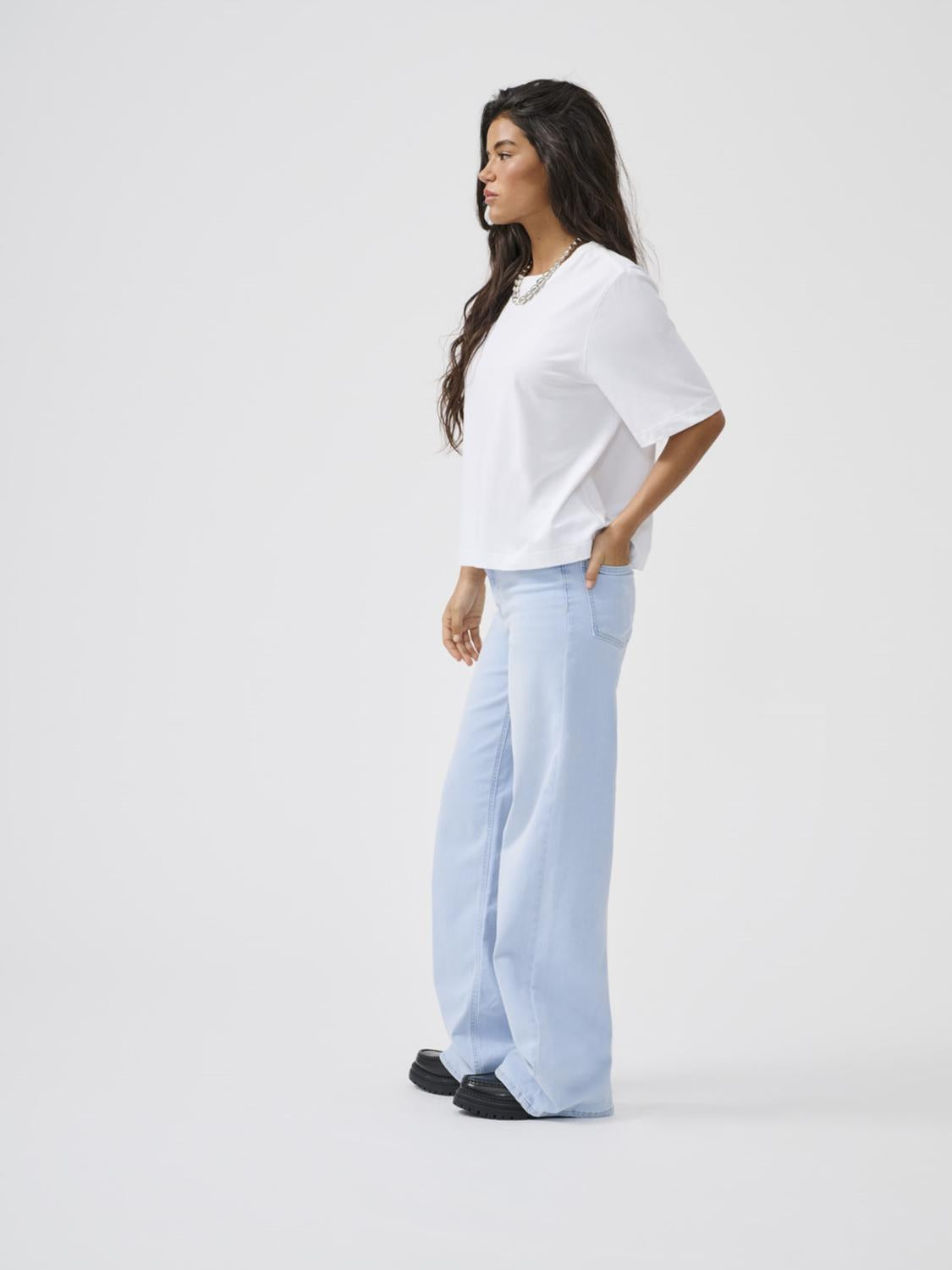 Madison Blush HW Wide Light Blue Bleached Denim