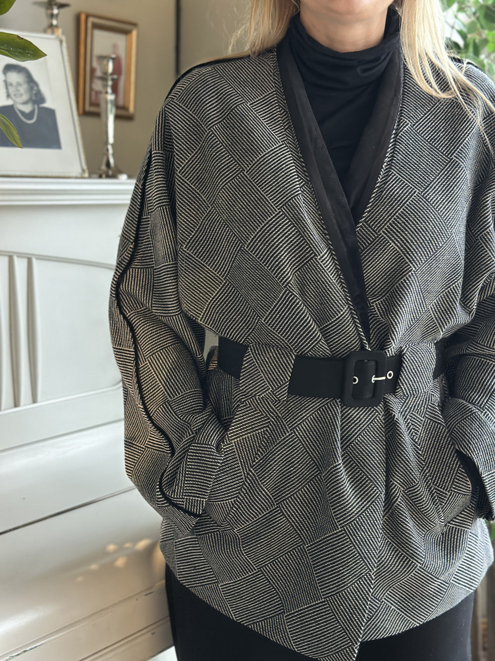 Chey Jacket Black/White Comb