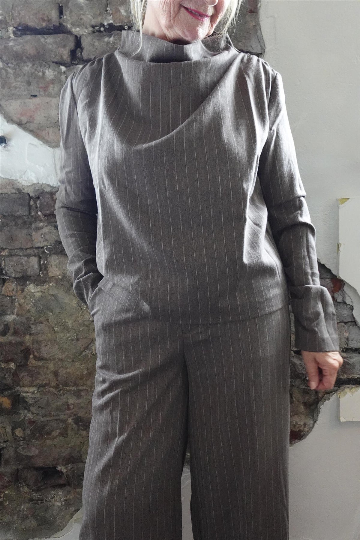 Reign Tailored Structured Pants Mole Stripe