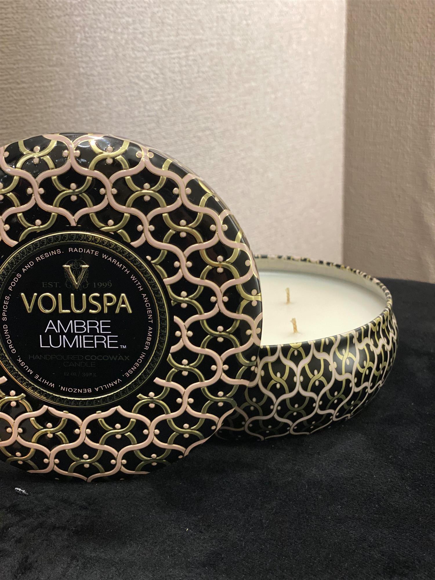 3-wick Candle Dec. Tin 40tim Ambre Lumiere