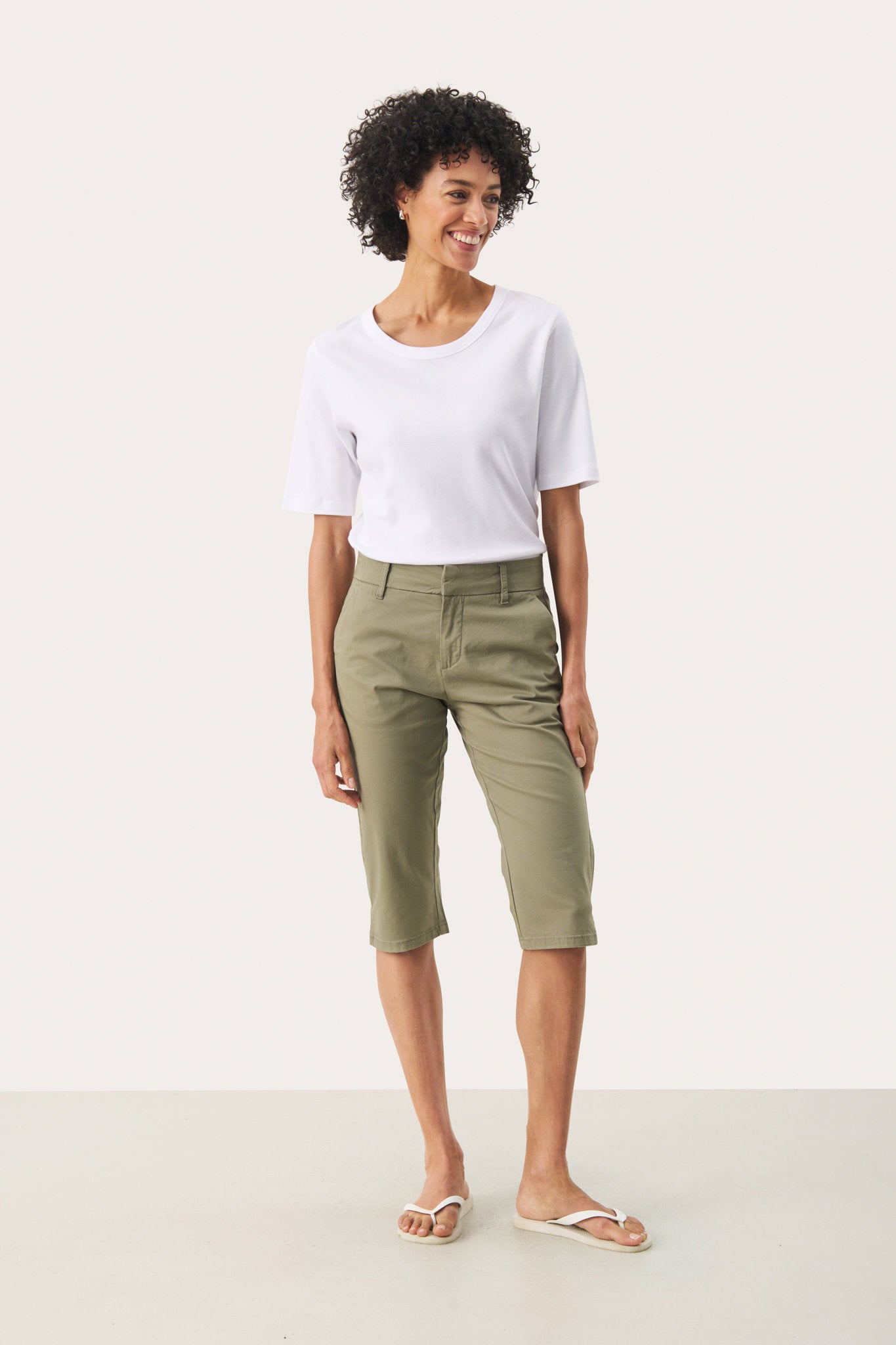 Renata Capri Pant Vetiver