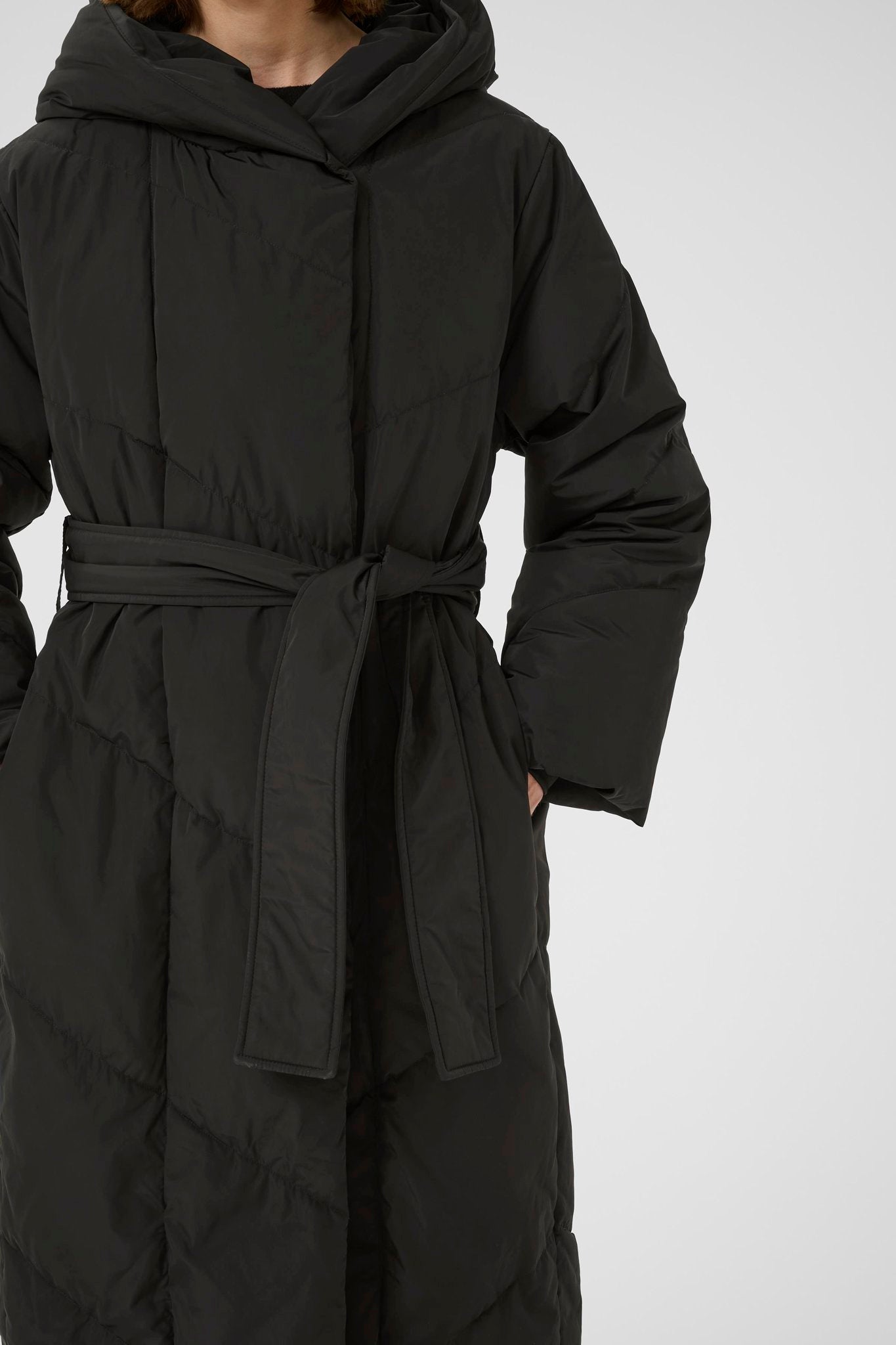 Yaz Long Coat Black