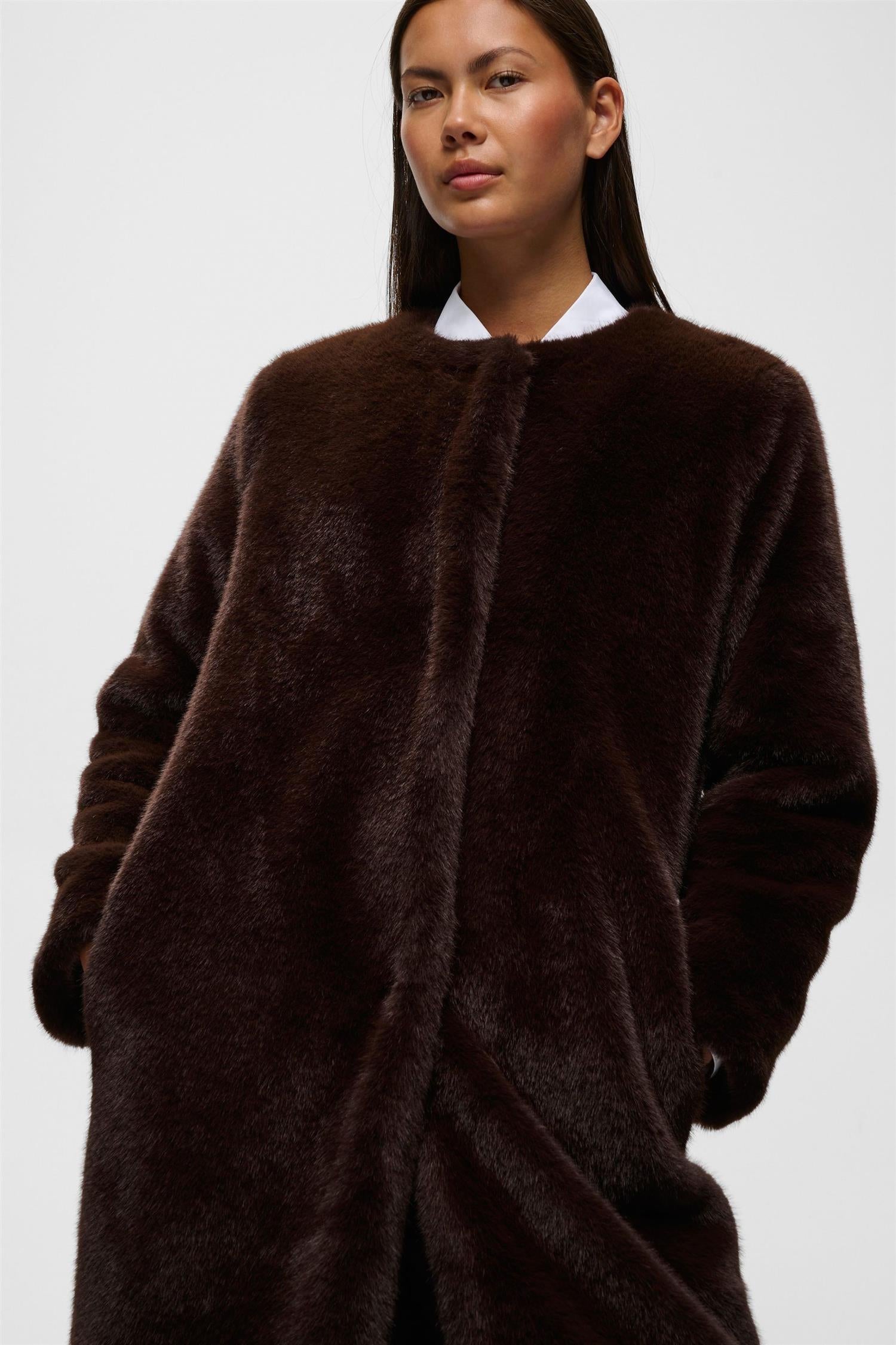 Zabelleiw Long Coat Chocolate Brown