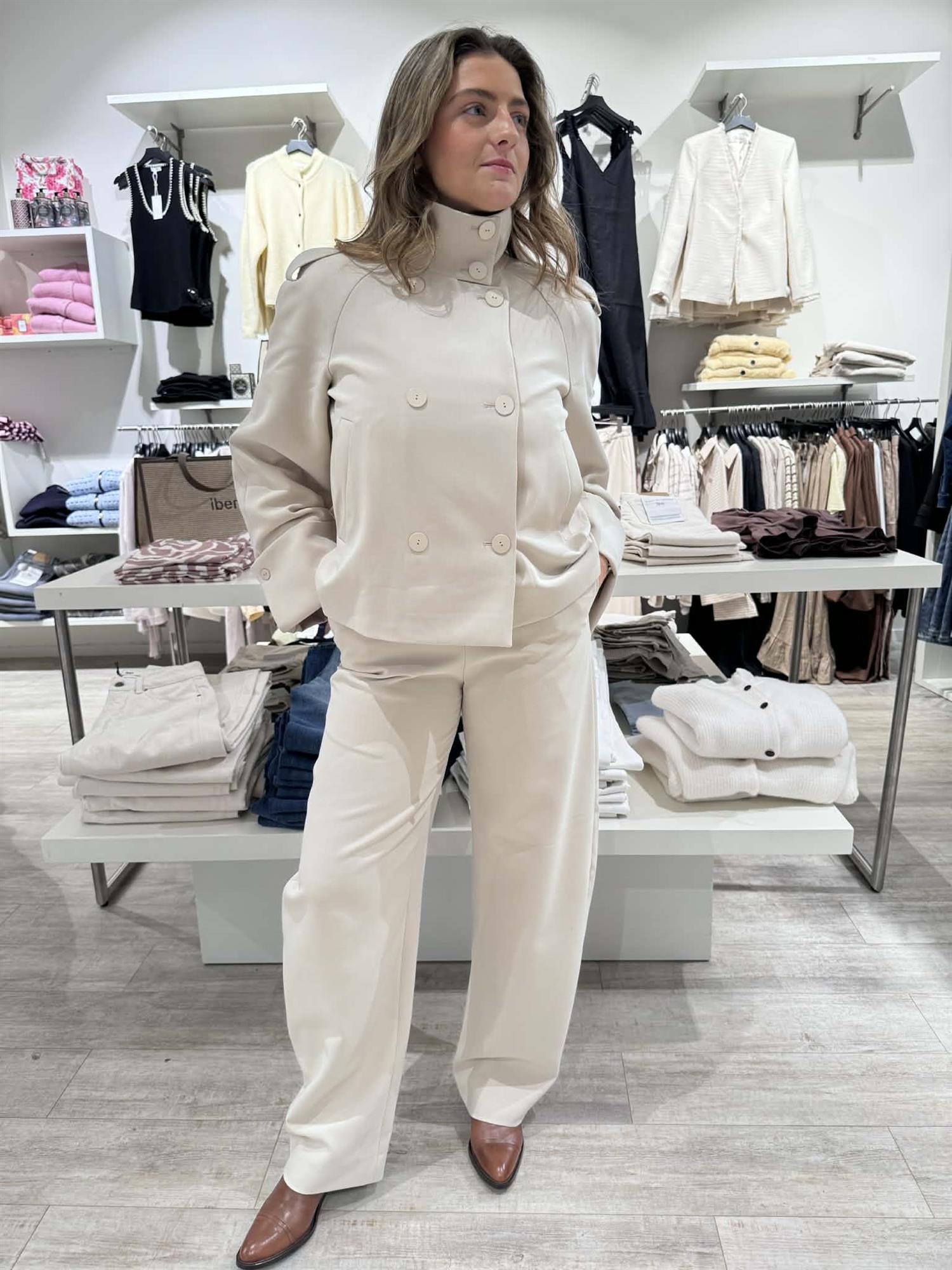 Smooth Barrel Pants Ivory White