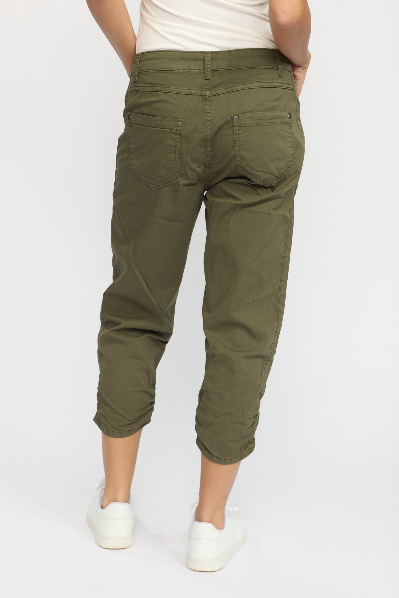 Tess Capri Khaki
