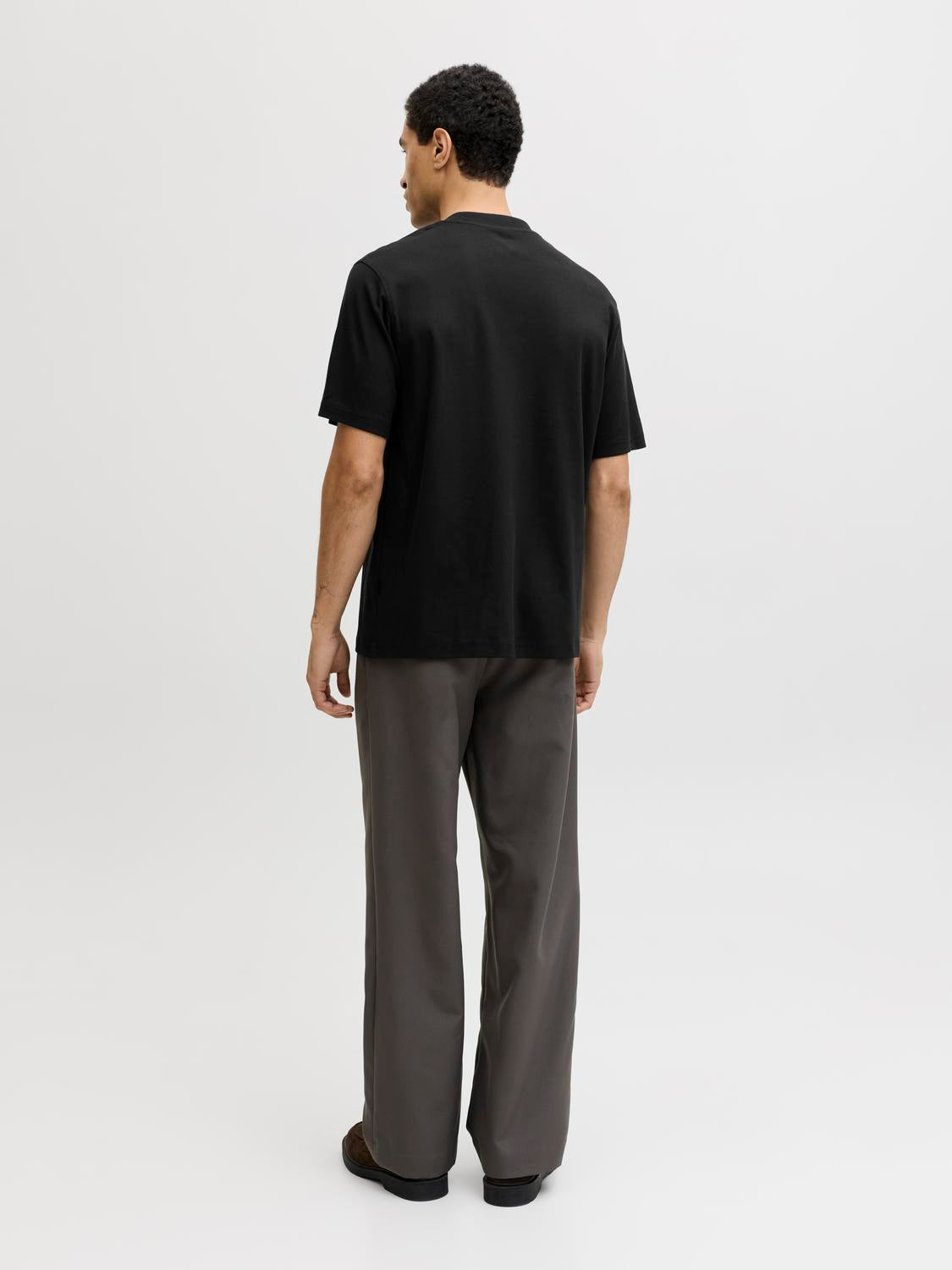 Owen ss branding tee black