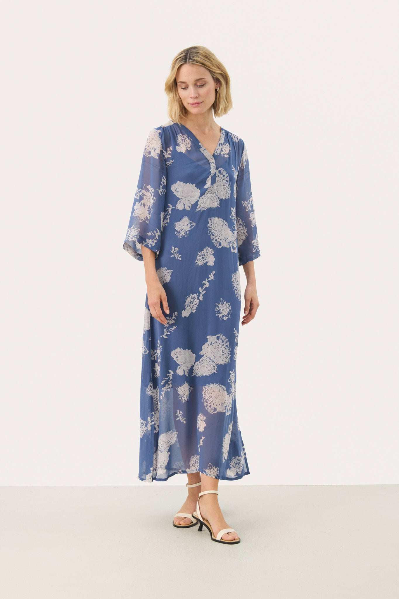 Berit Dress Oceana Stunning