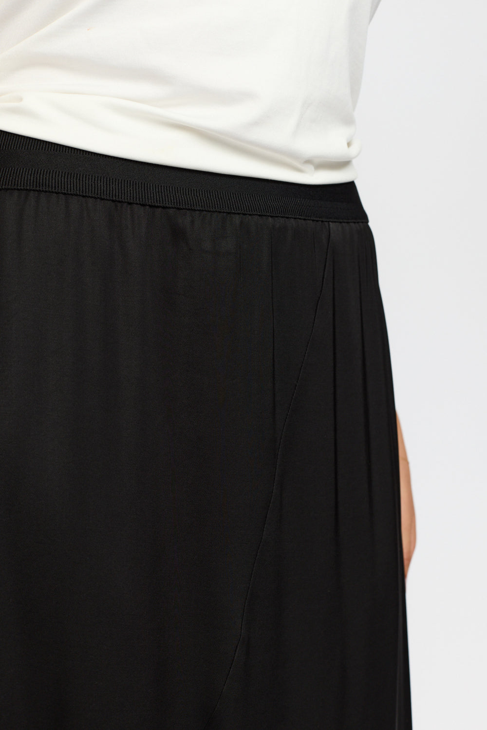 carla skirt black