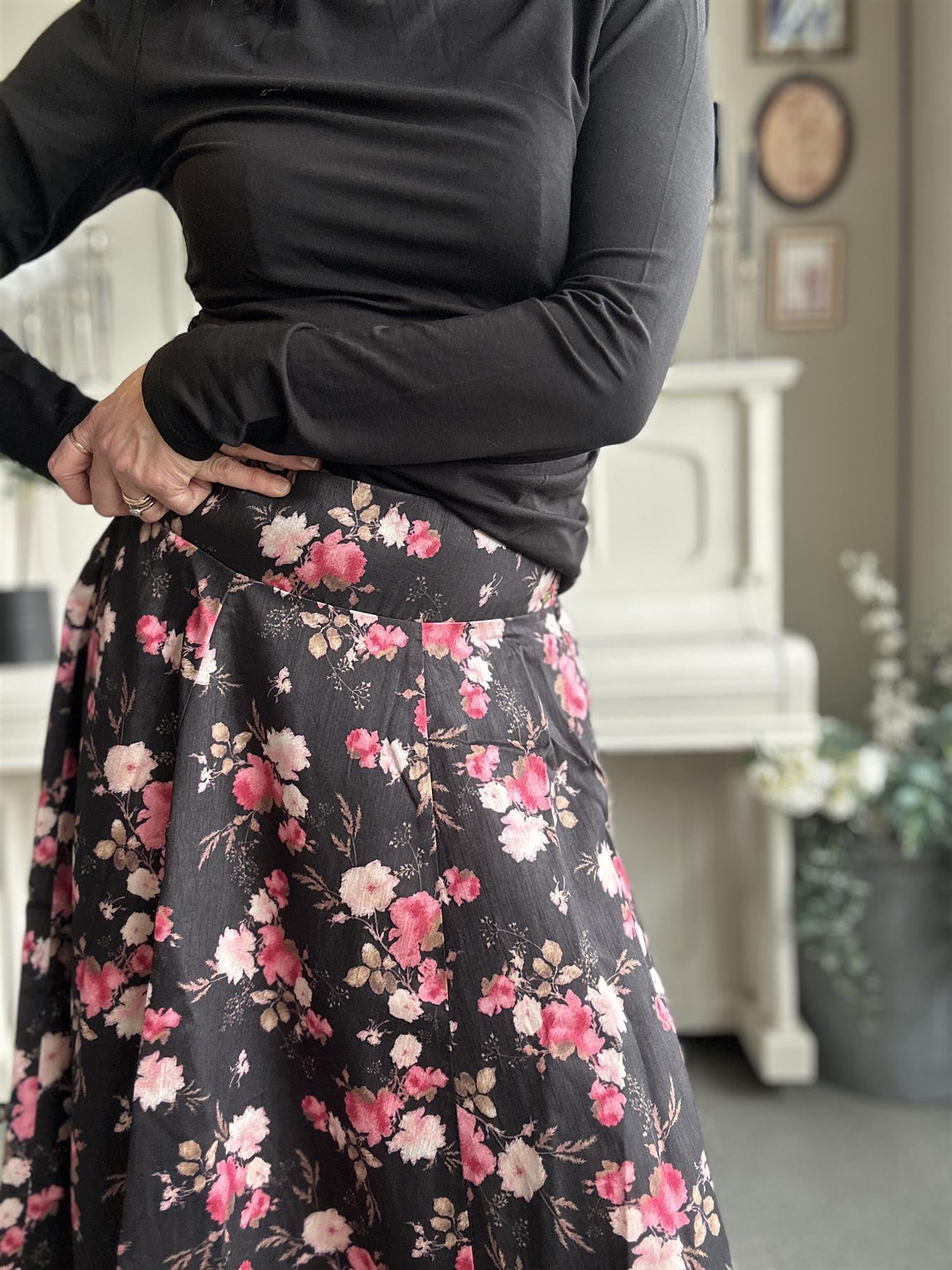 Taffeta Maxi Skirt Falling Flowers
