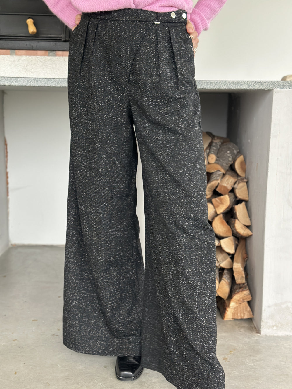 Uma 821 night sky structure