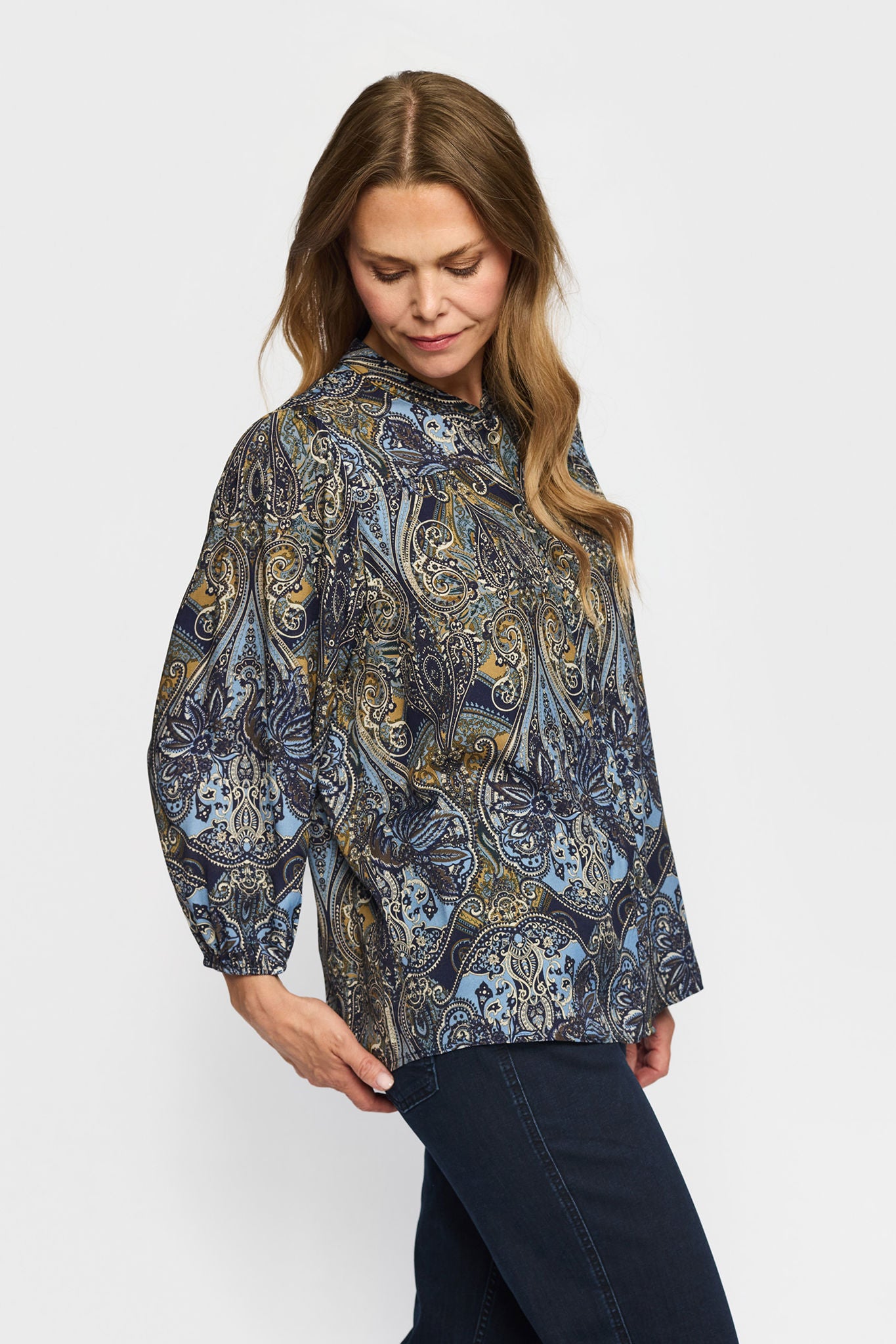 Laura Blue Paisley