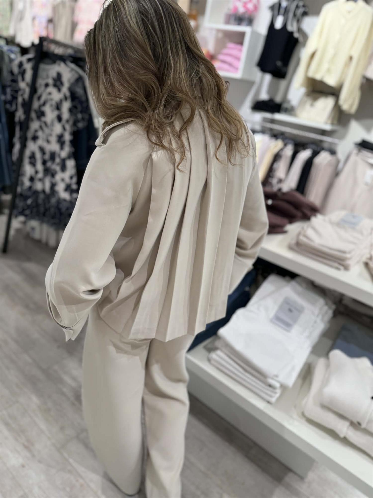 Smooth Barrel Pants Ivory White