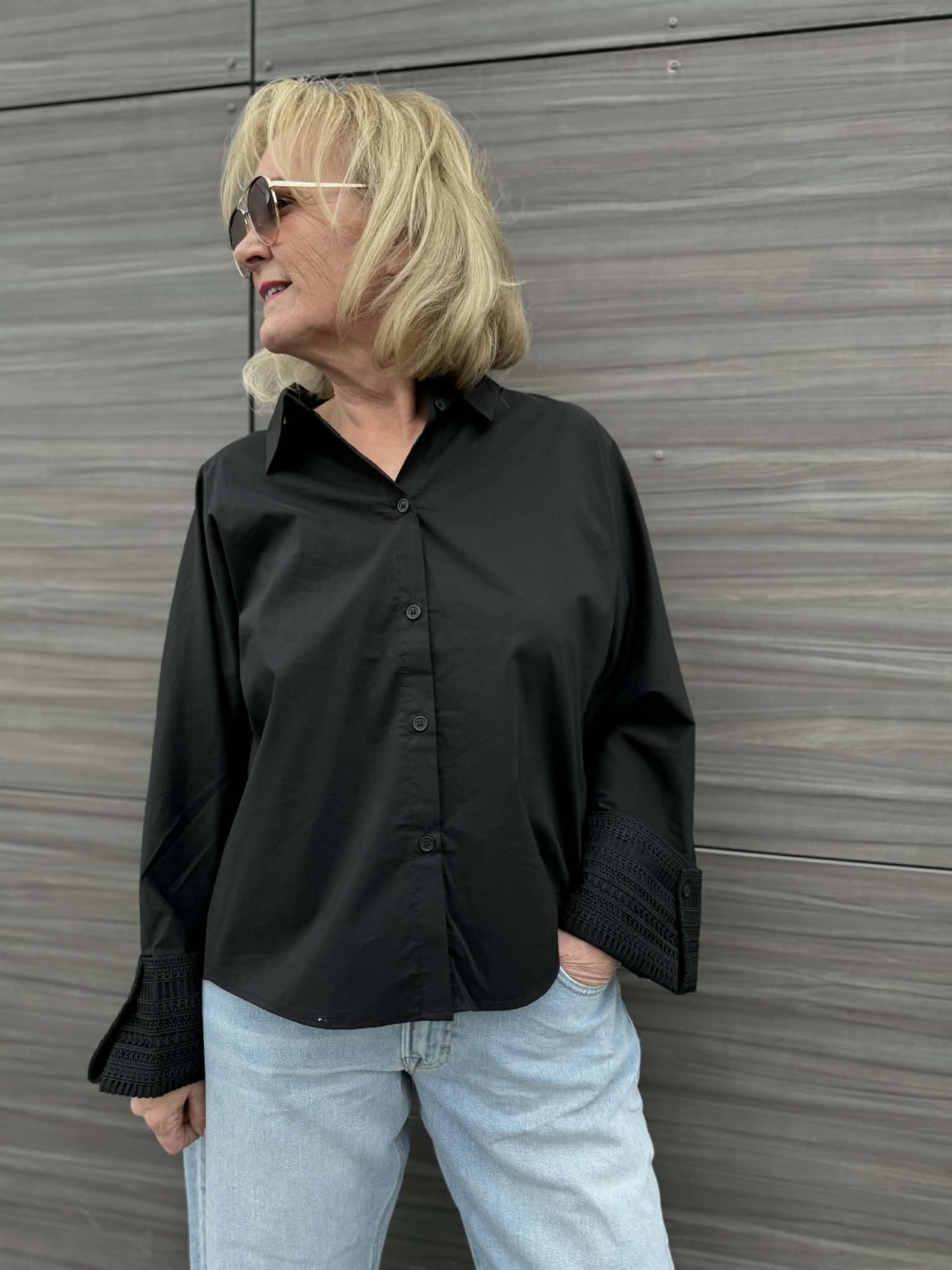 Atari Lace Shirt Black