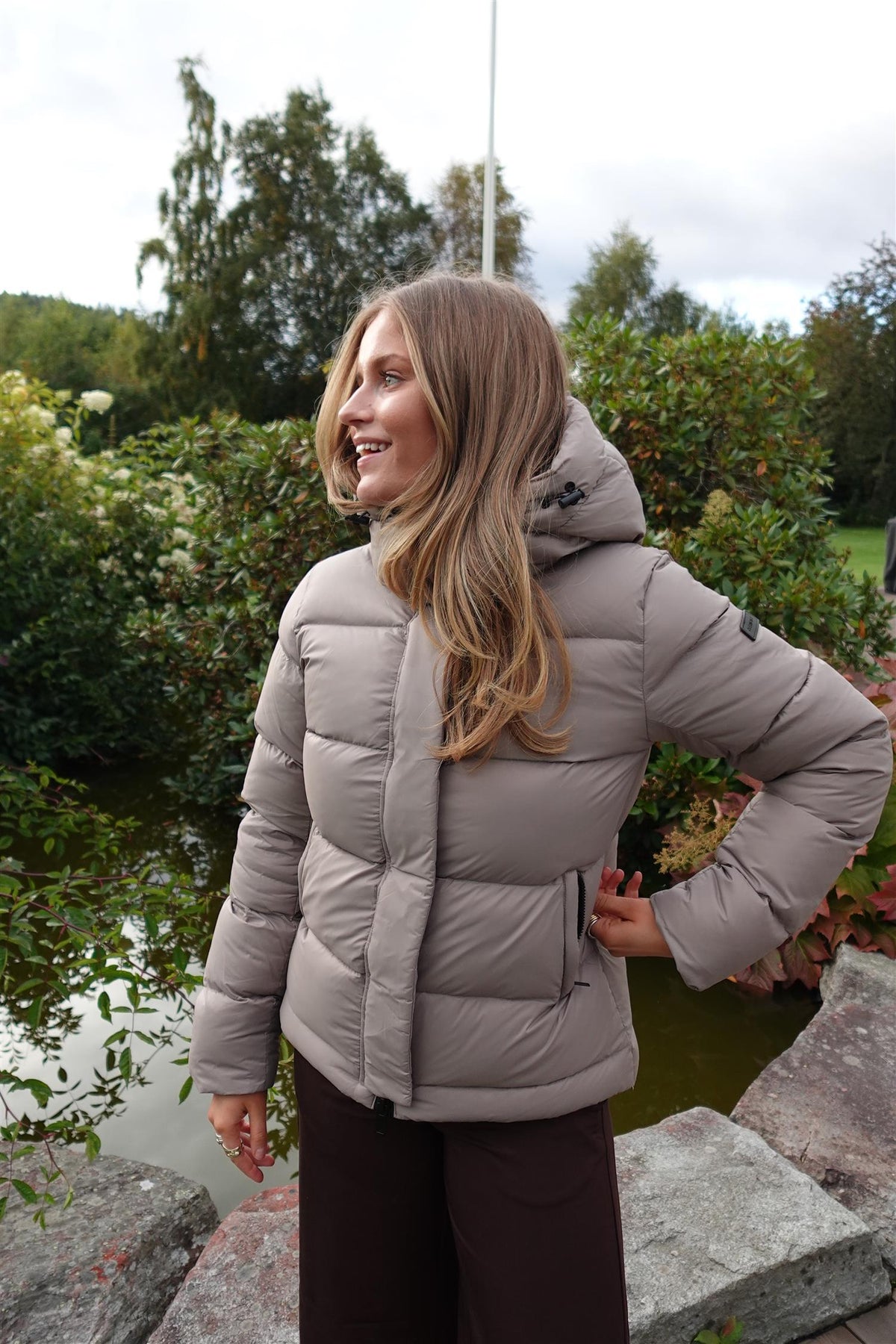 Leah puffer jacket champagne
