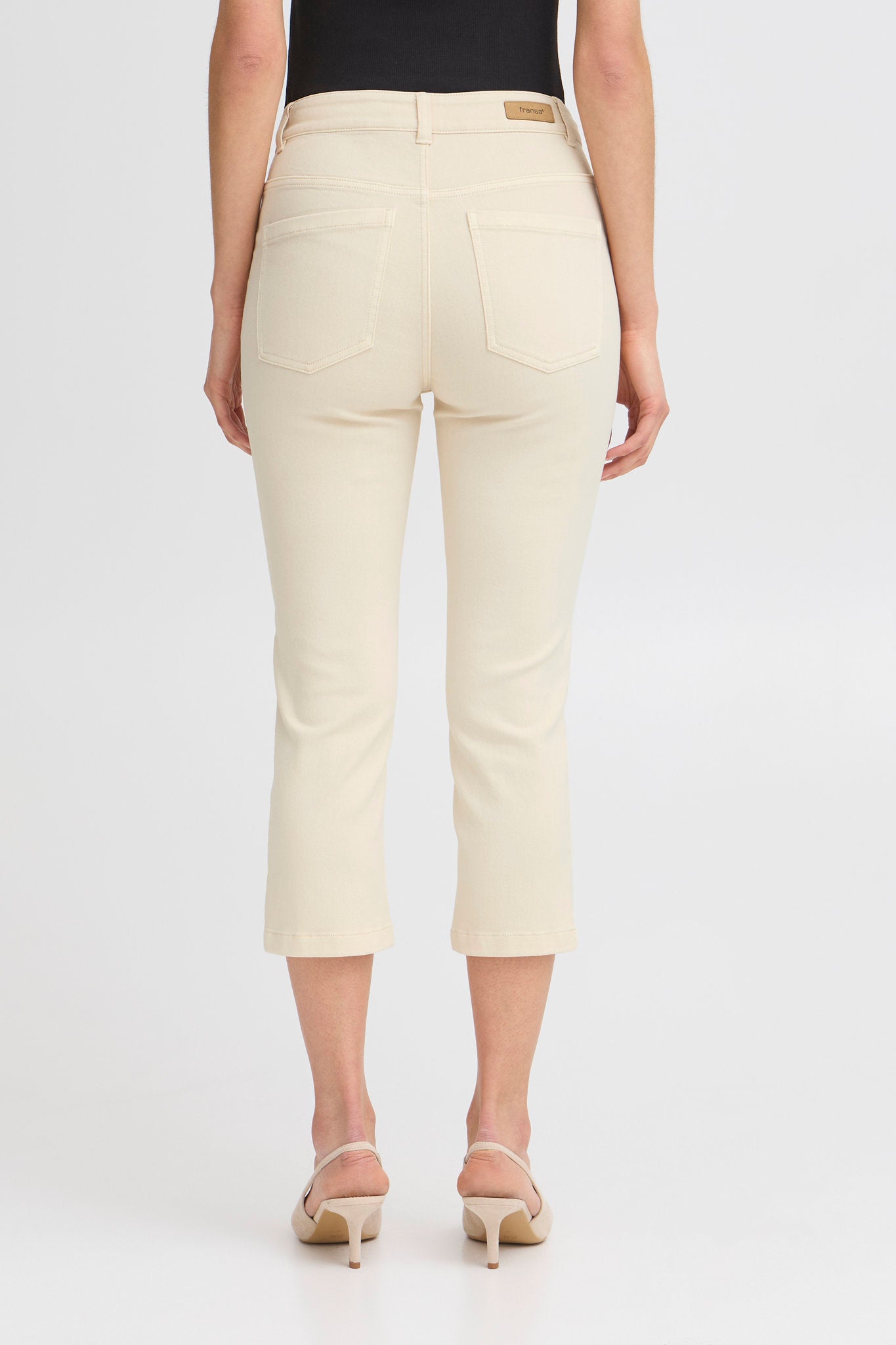Luxe Elli Capri Moonbeam
