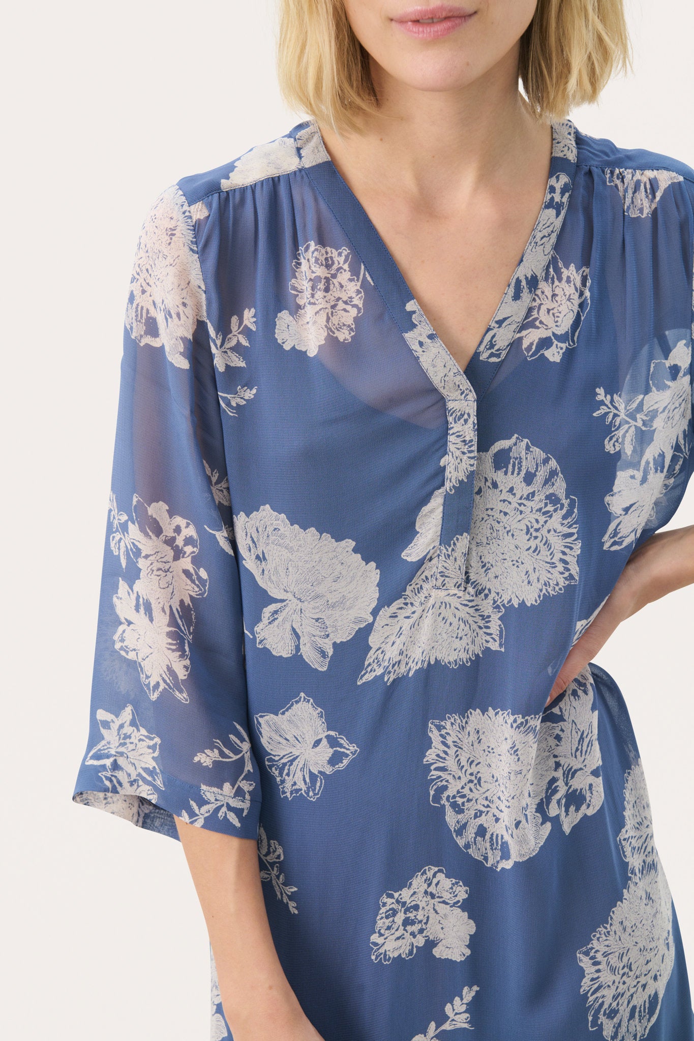 Berit Dress Oceana Stunning