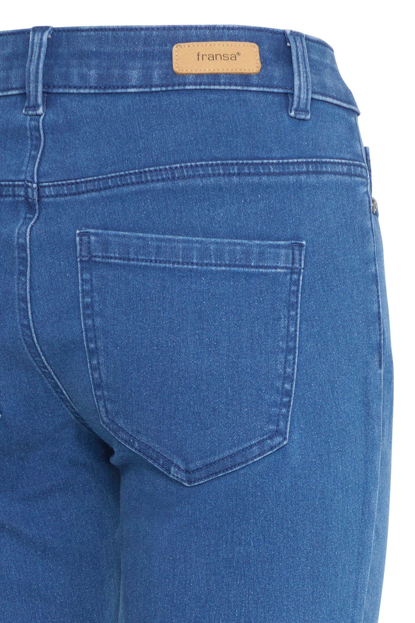 Luxe Elli Capri Mid Blue Denim