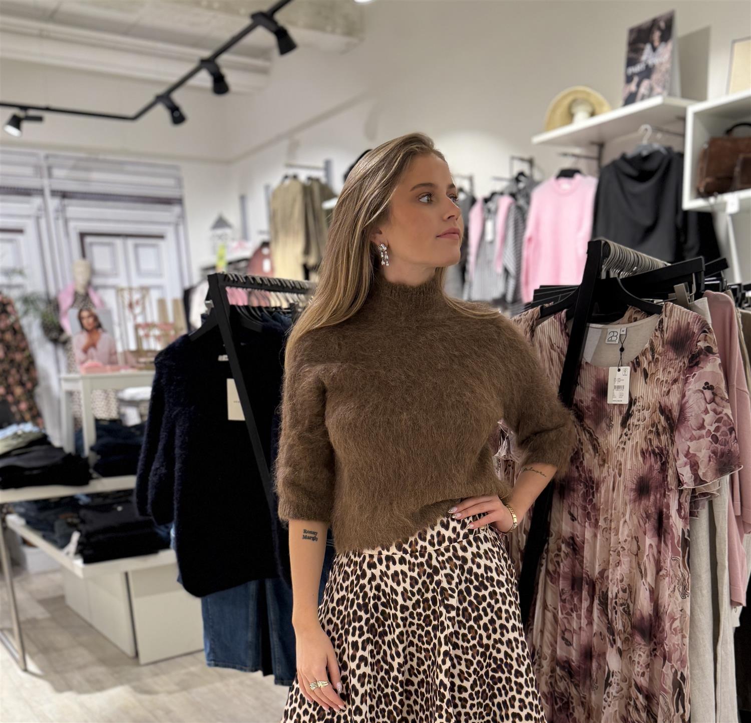 Hairy Knit Turtleneck-008 Brown