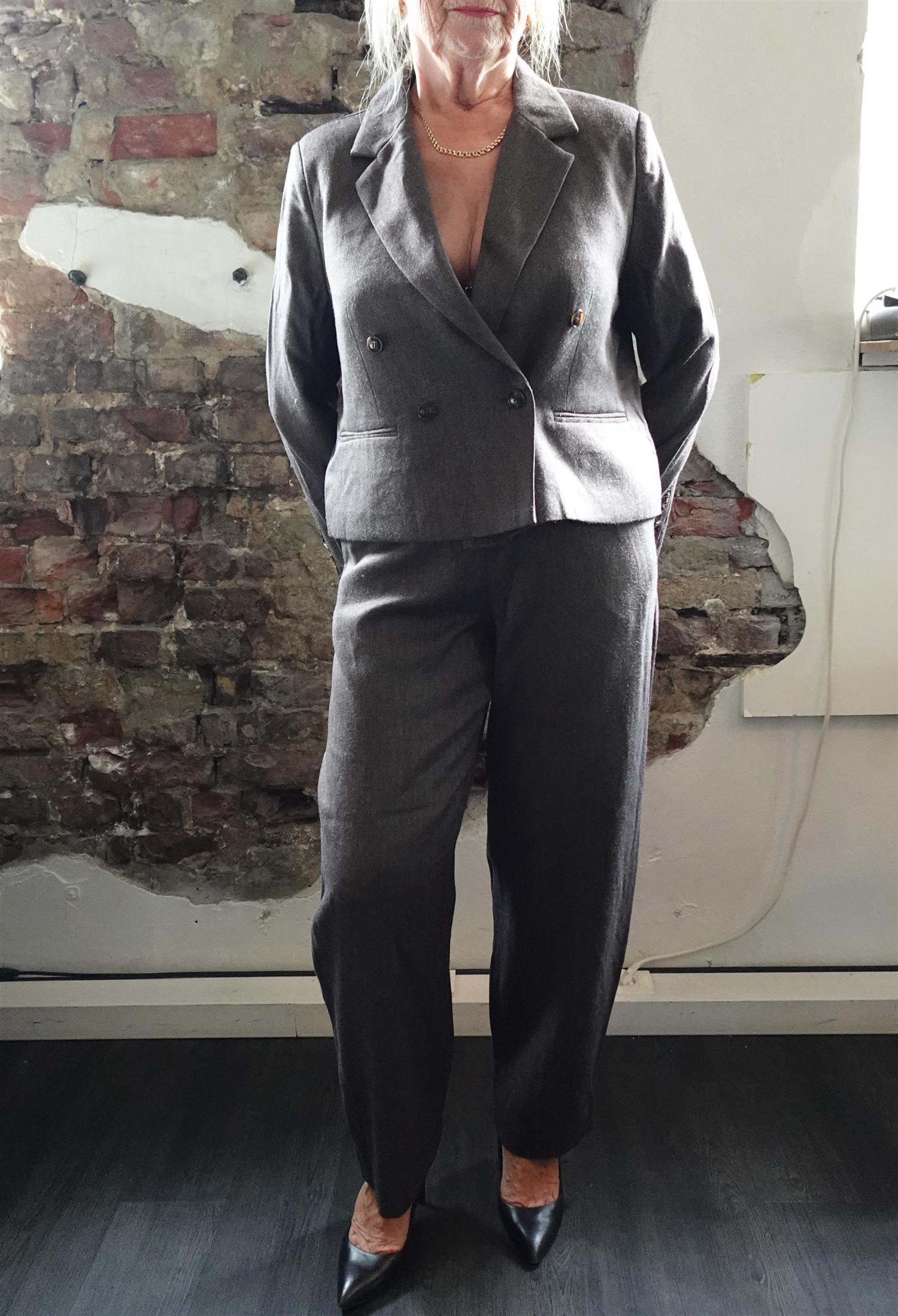 Smooth Barrel Structured Pants Espresso Brown