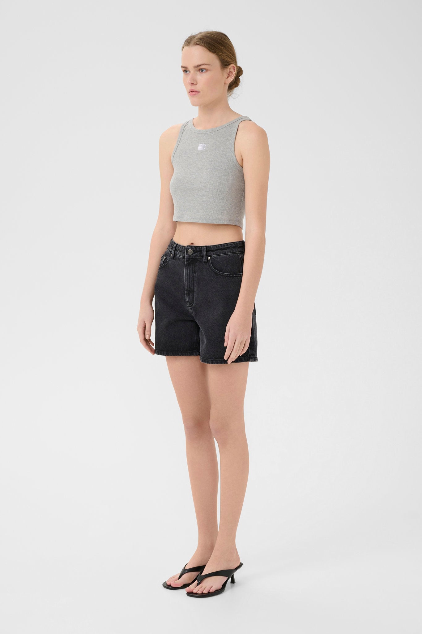 Dena HW Shorts Washed Black