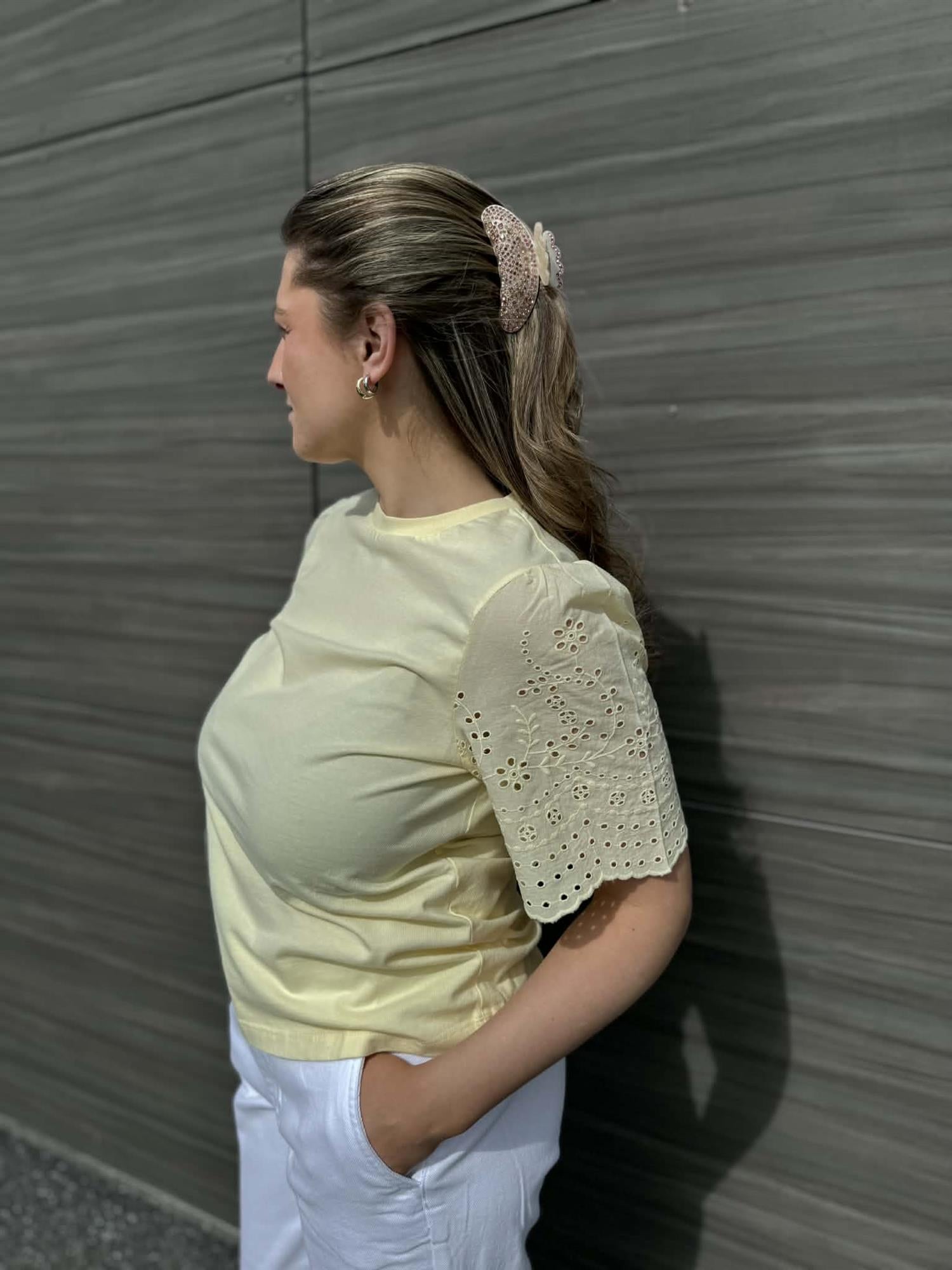Yaslex Ss Top W. Emb Sleeves S. Noos