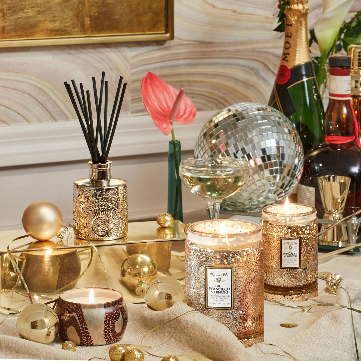 Dec Tin 25Tim Gilt Pomander & Hinoki