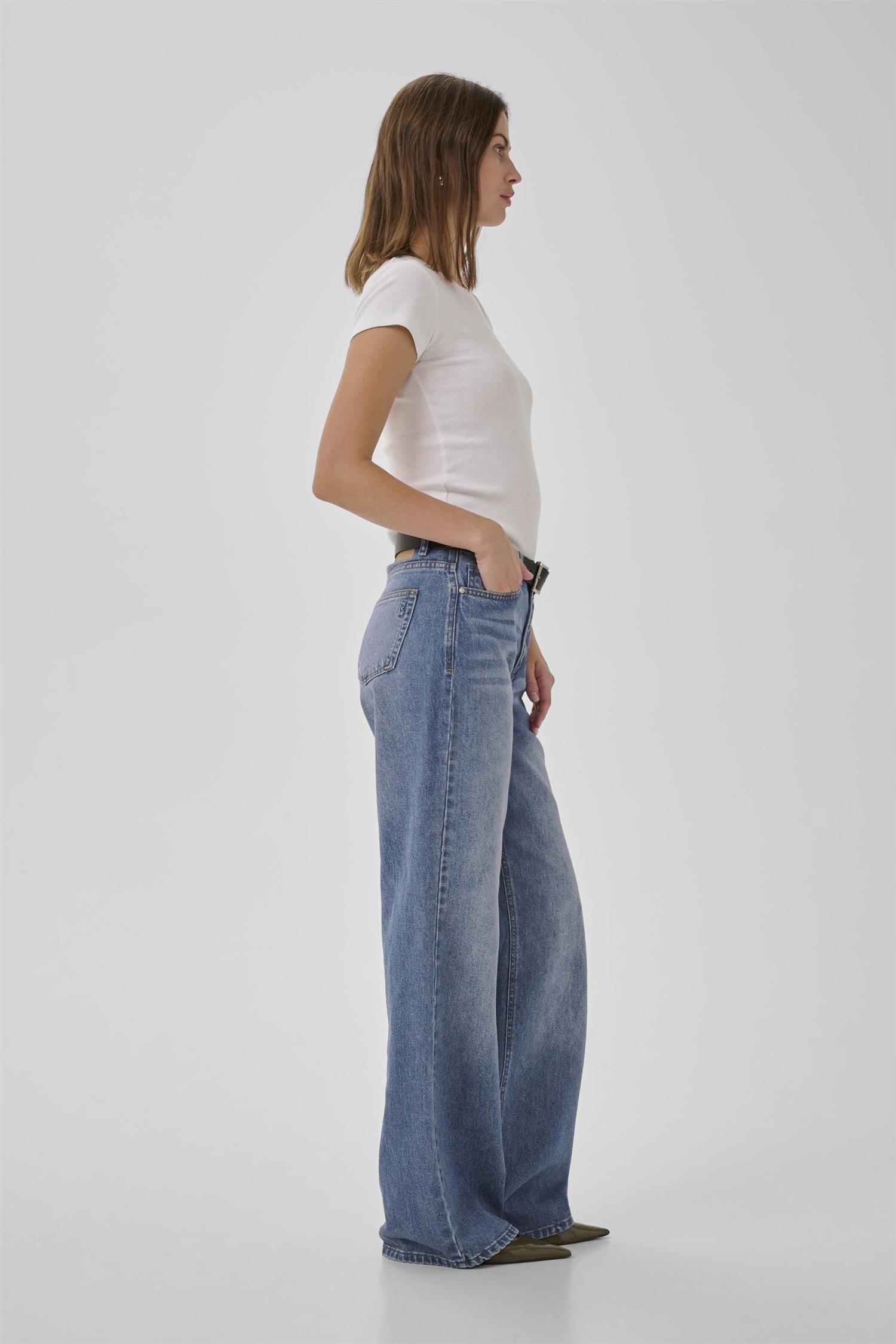 05 The Louis 139High Wide Medium Blue