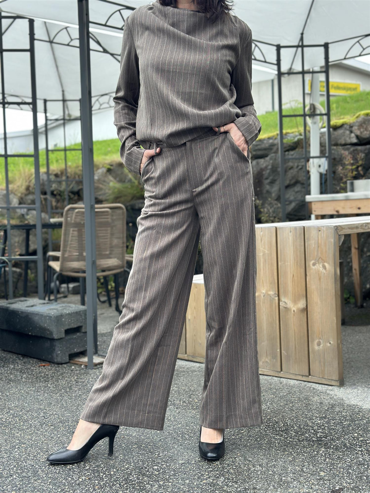 Reign Tailored Structured Pants Mole Stripe